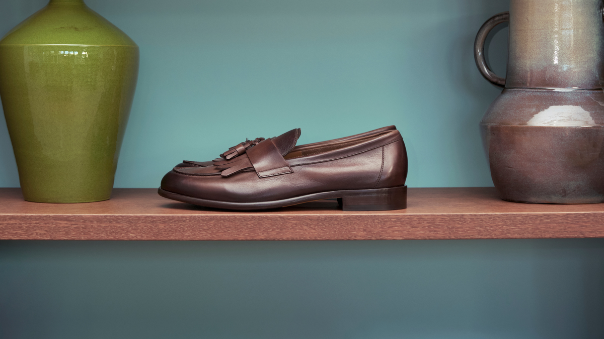 Luxury handcrafted footwear made in Italy for men | Doucal