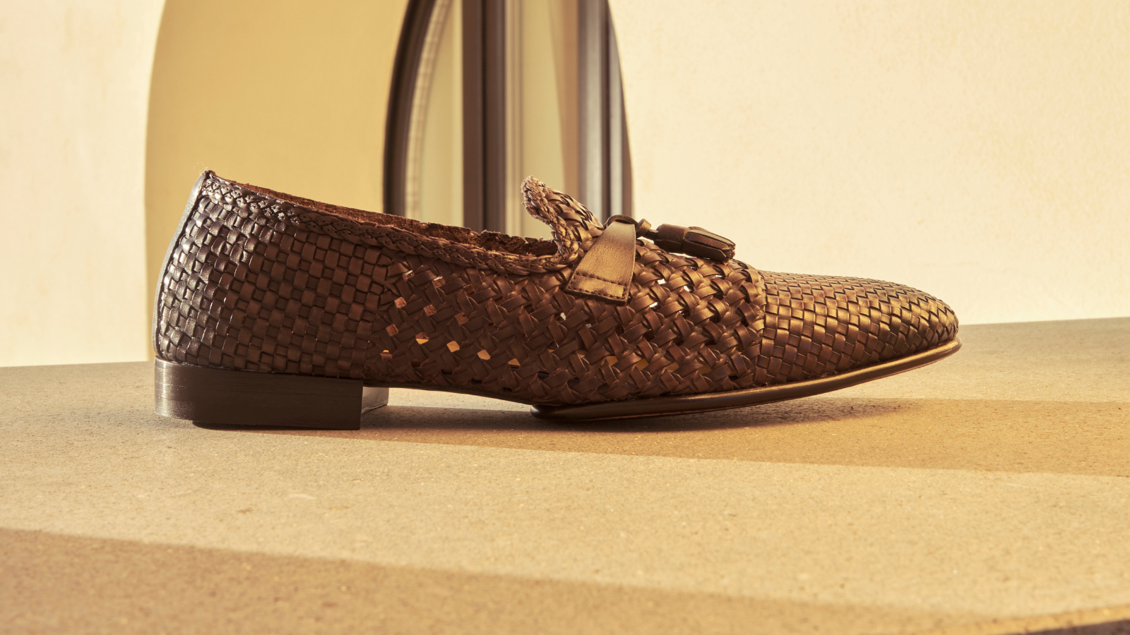 Luxury handcrafted footwear made in Italy for men | Doucal's Luxury handcrafted footwear made in Italy for men | Doucal's