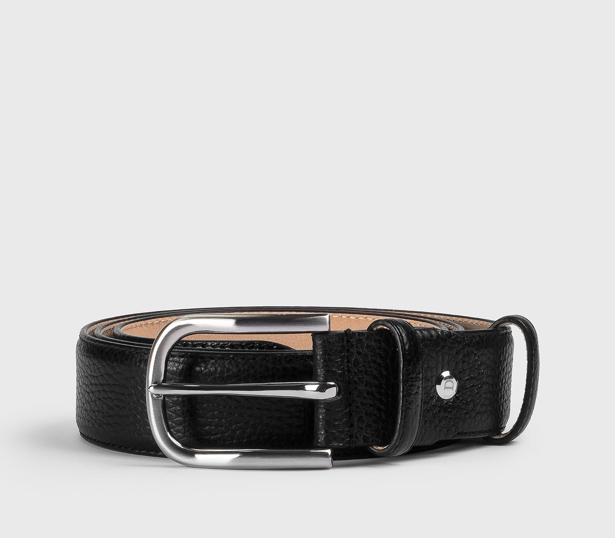 Adjustable black tumbled leather belt
