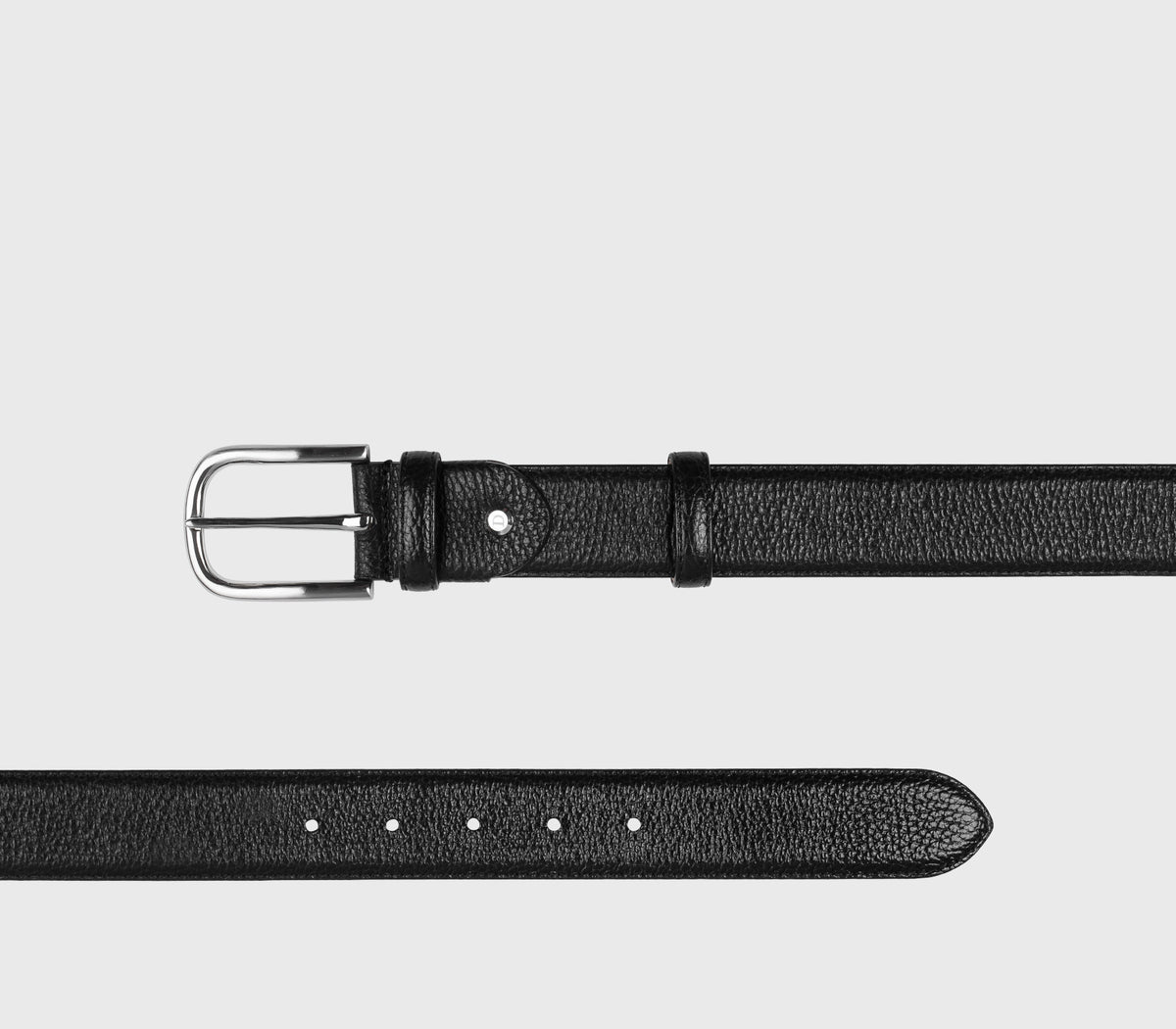 Adjustable black tumbled leather belt