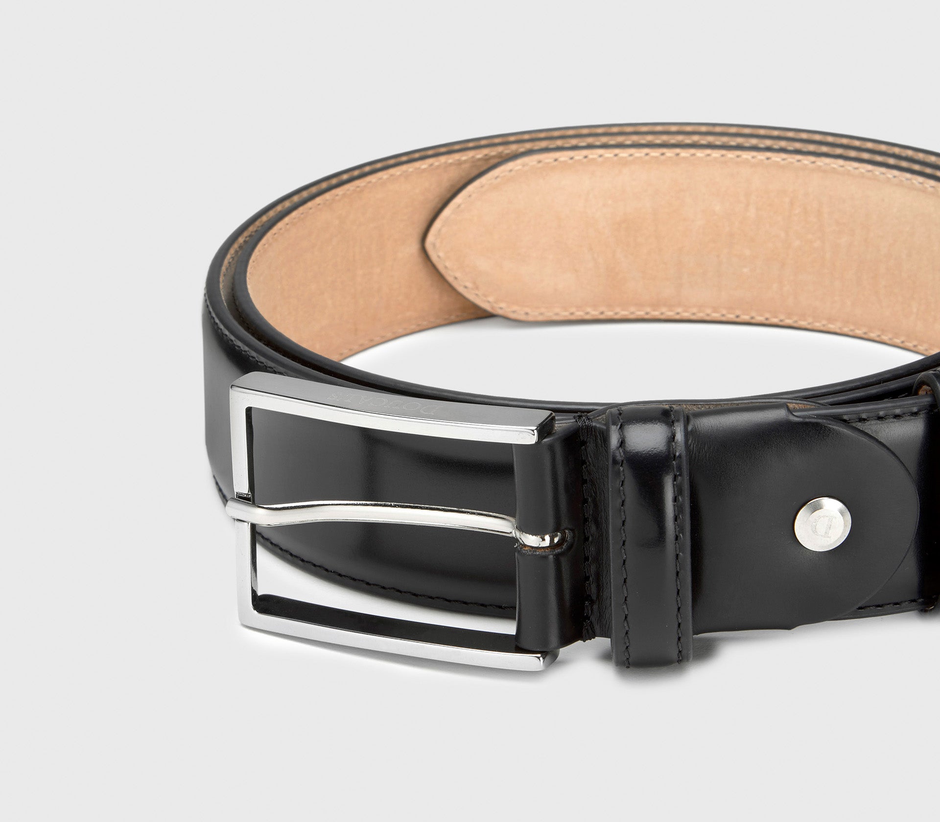 Verstellbarer Gürtel aus schwarzem Leder