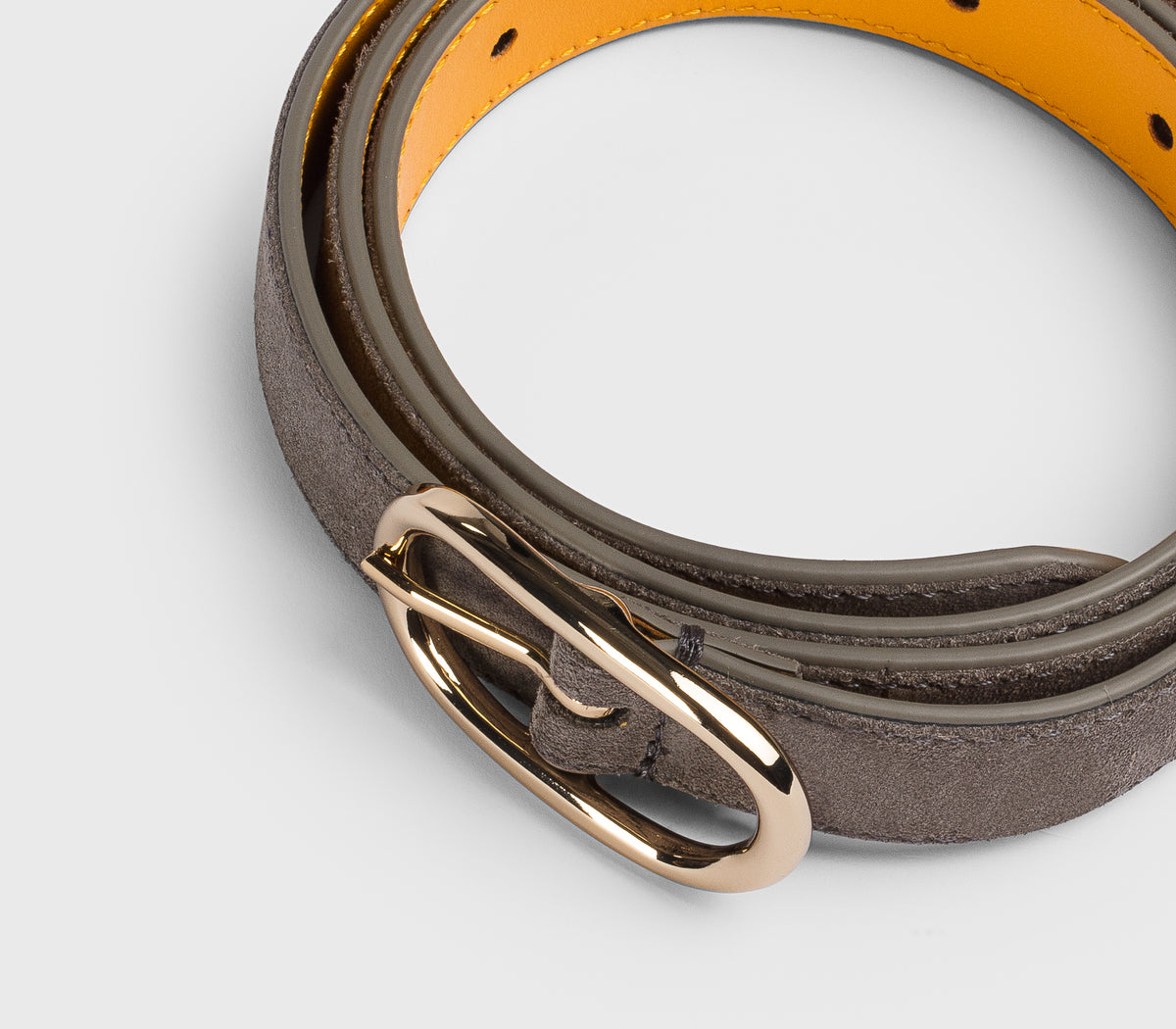Adjustable espresso-coloured suede belt