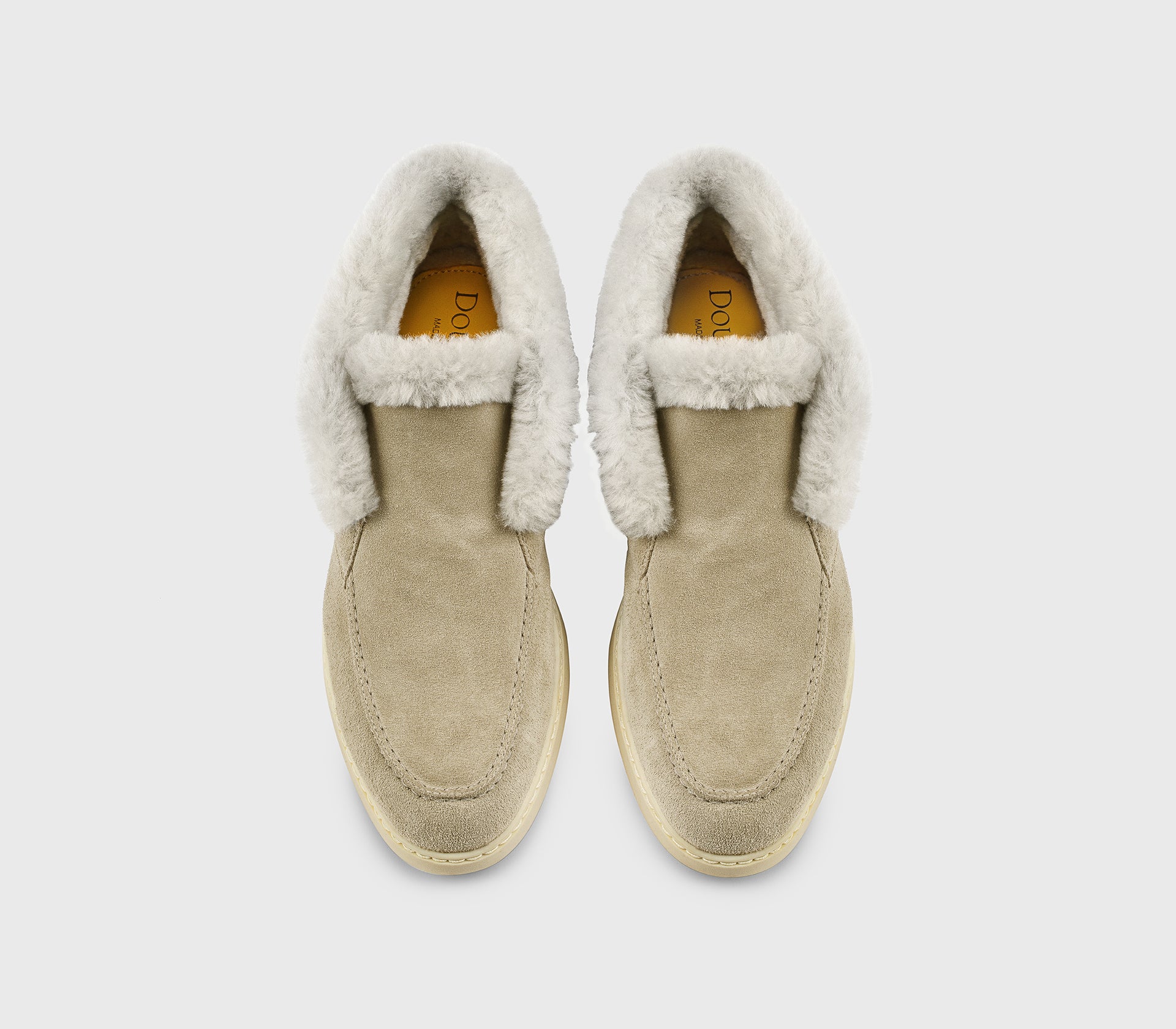Sand-coloured suede desert boot with fur detail