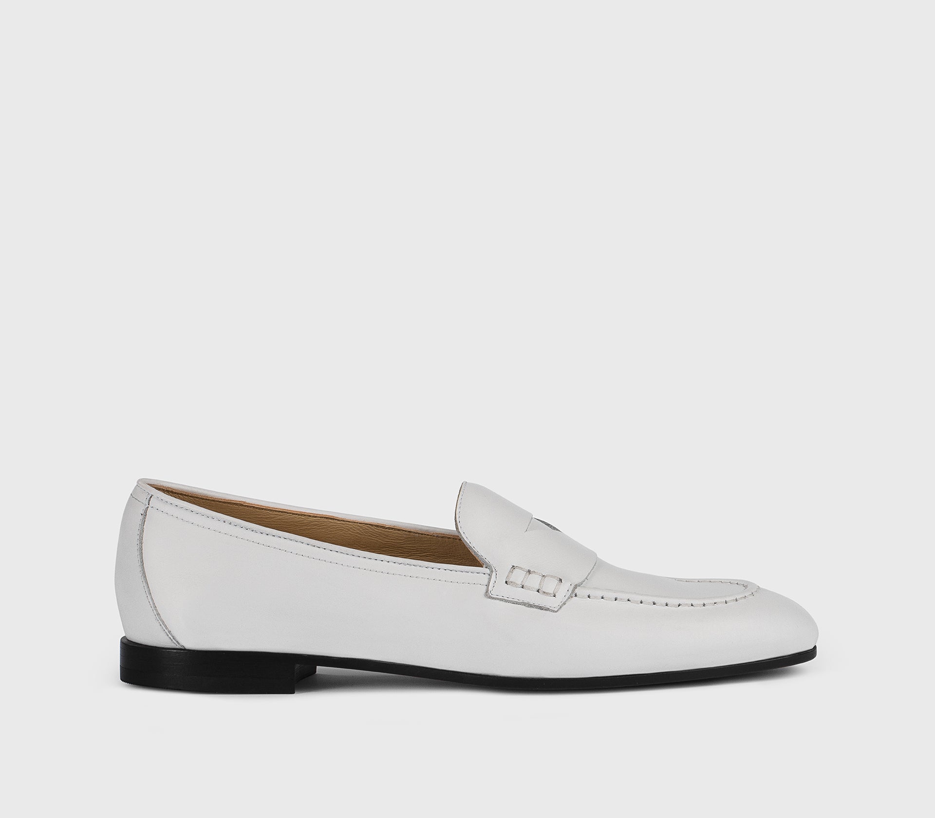 Mocassino da donna in pelle |bianco - Doucal's