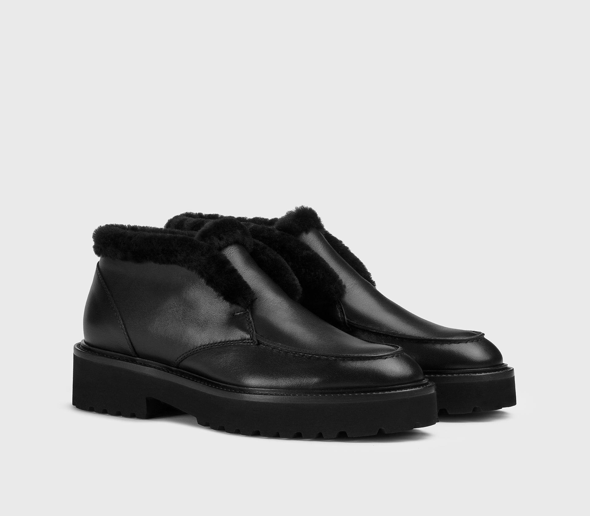 Black leather chukka ankle boot