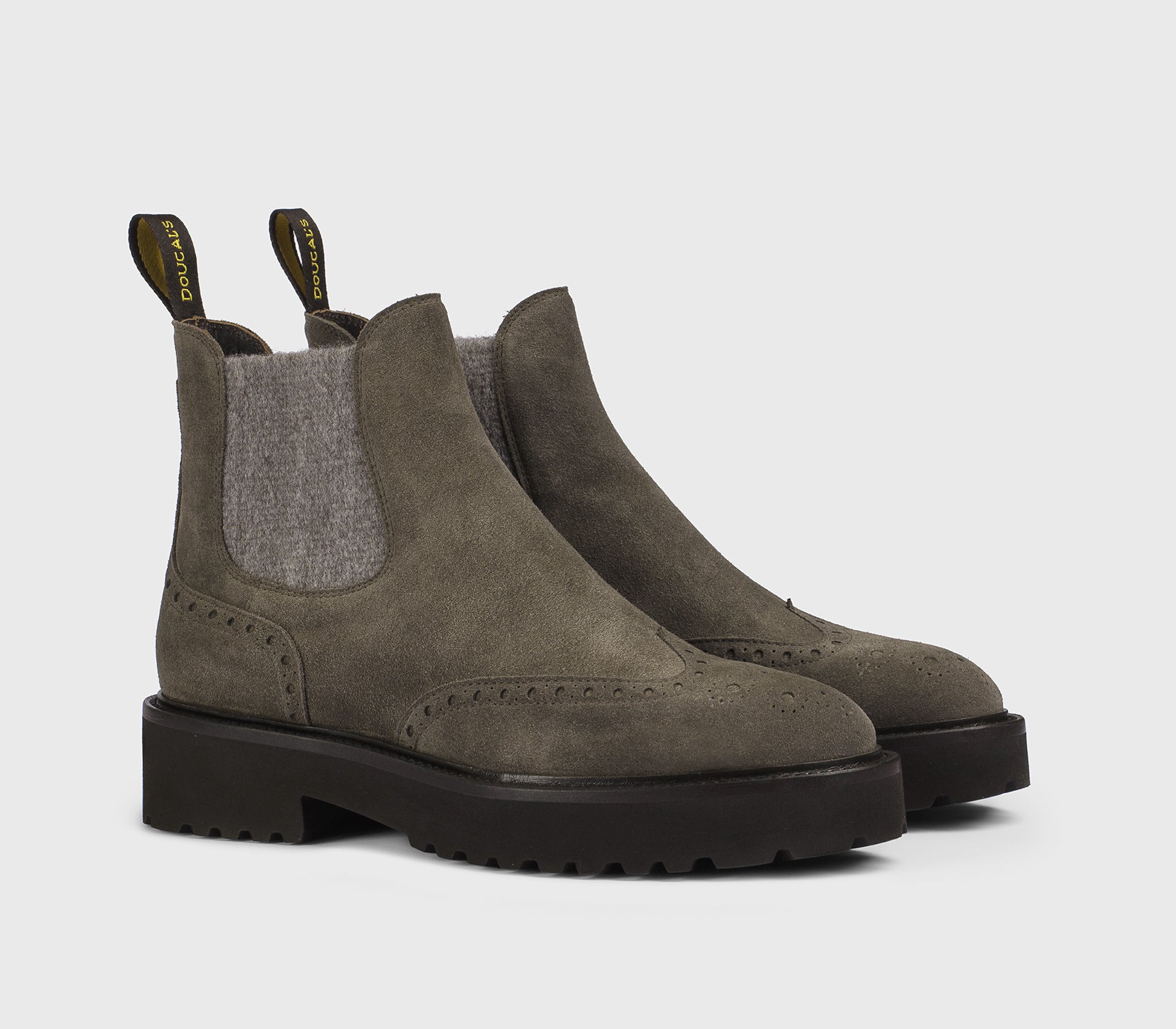 “Espresso”-coloured suede dovetail ankle boot