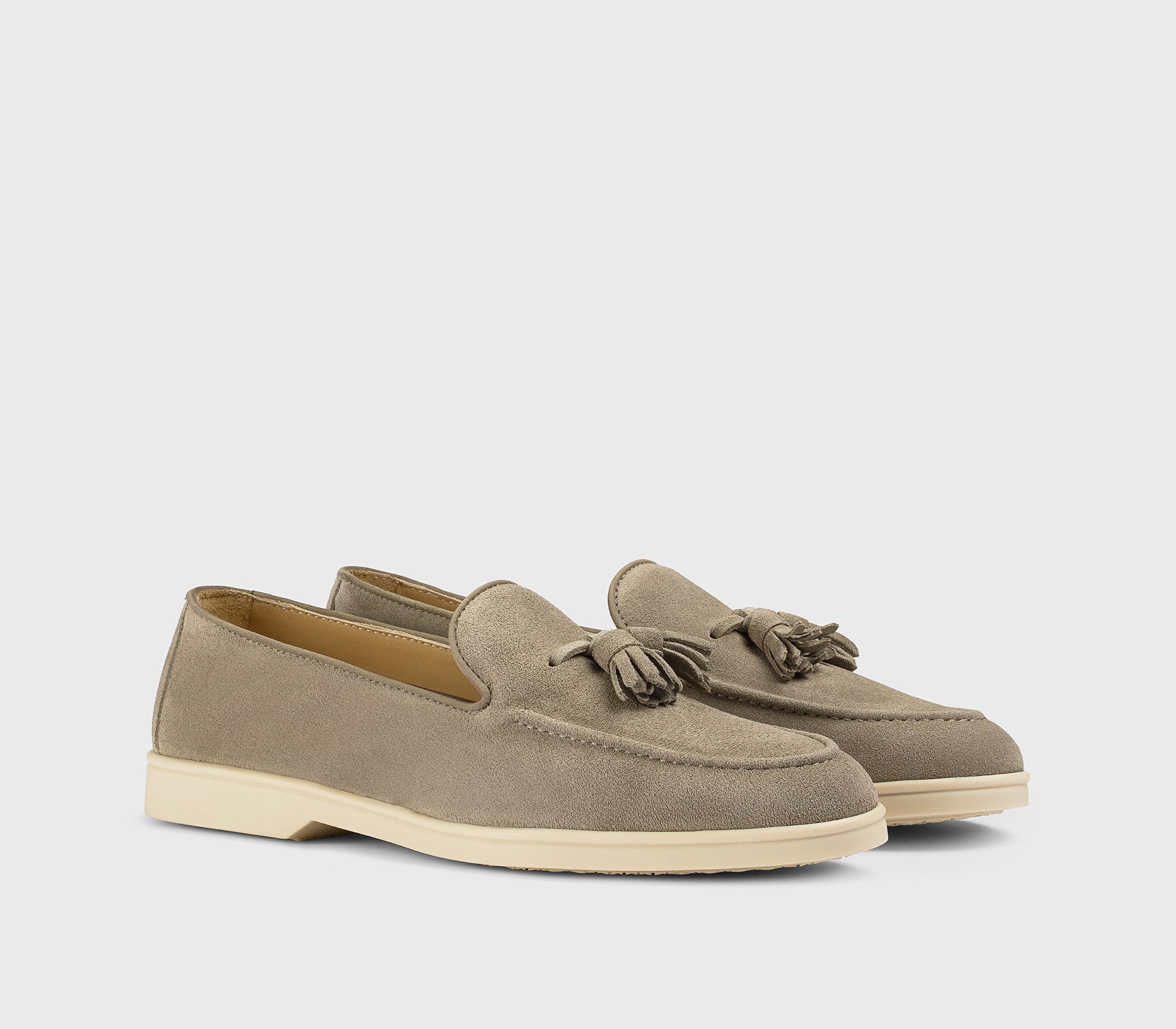 Mocassin à glands en daim marron boue