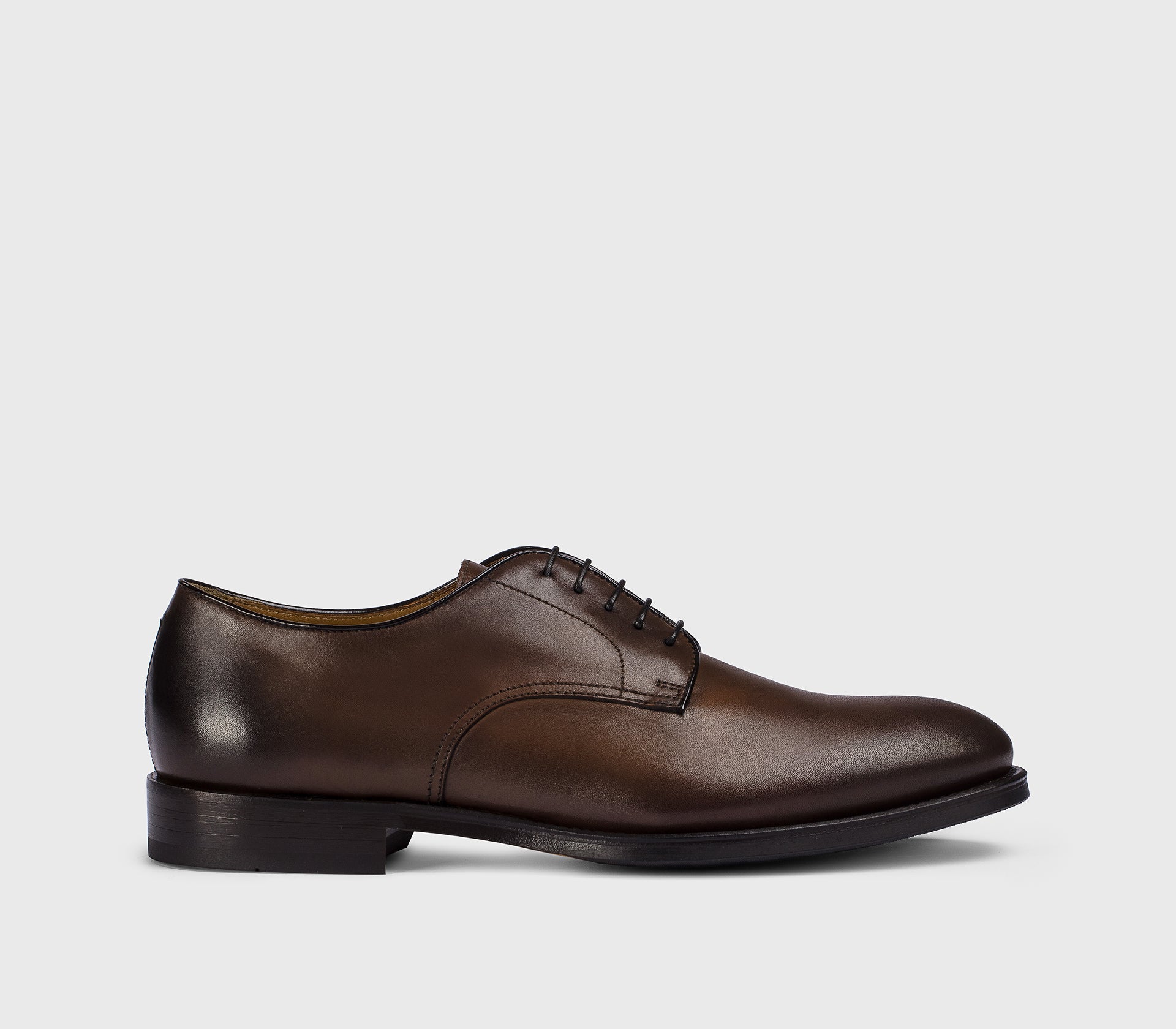 Derby-Schnürschuh aus braunem Leder