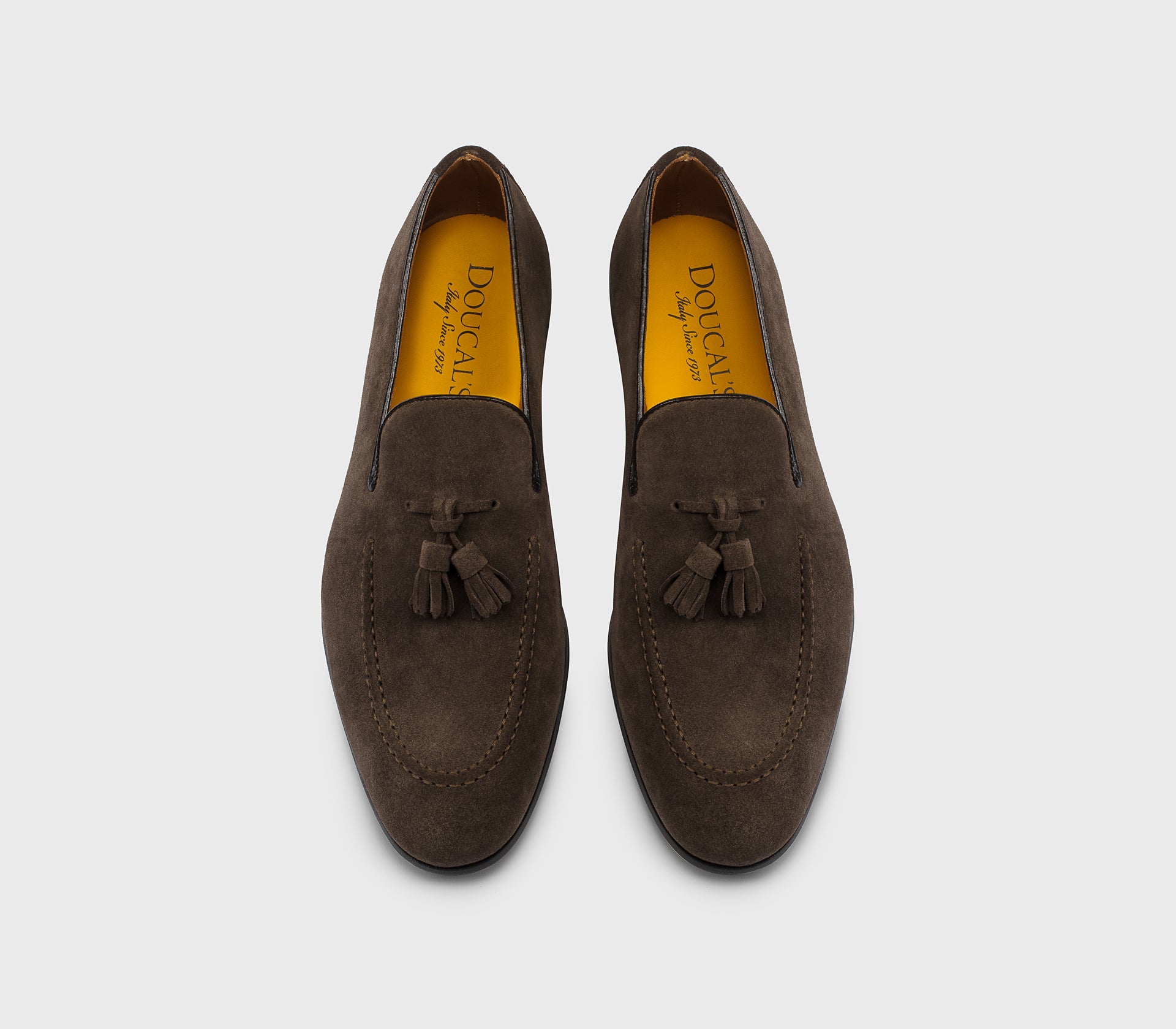“Earth” brown suede loafer with tassels