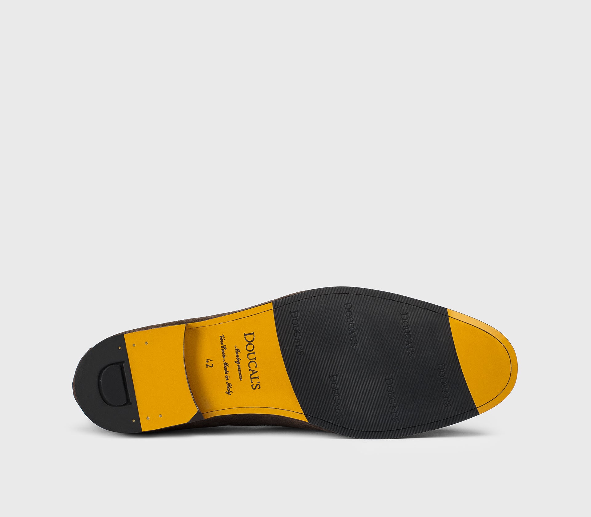 “Earth” brown suede loafer with tassels