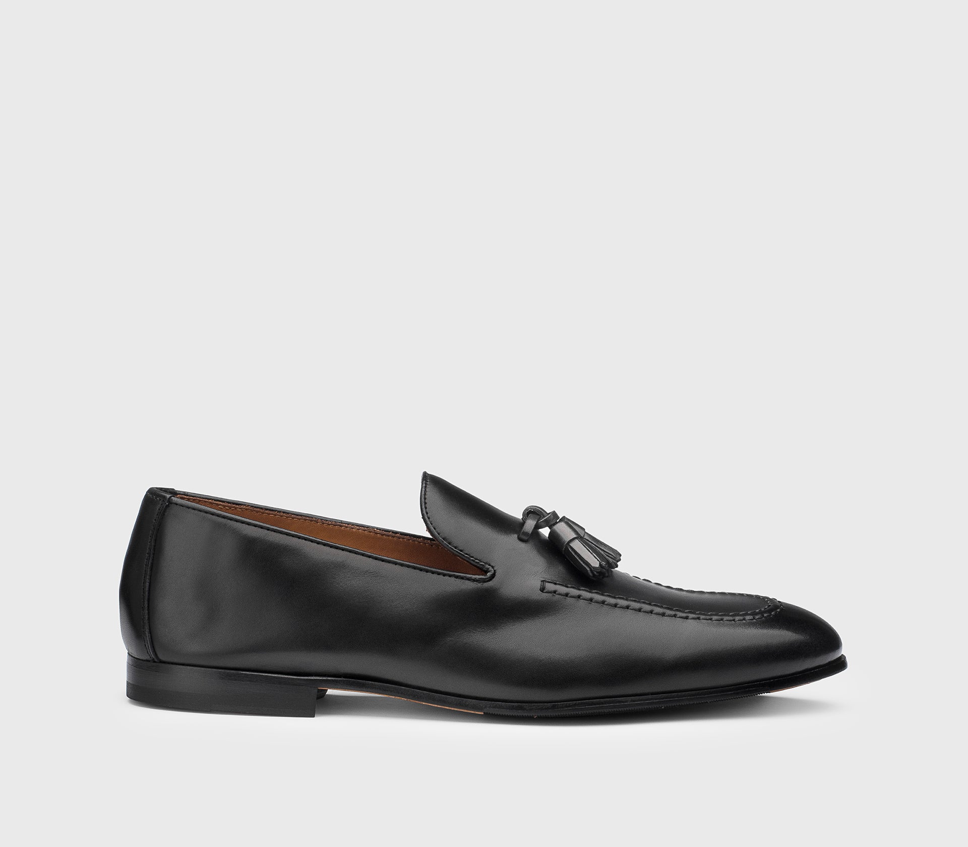 Mocassino con nappine da uomo in pelle| nero - Doucal's