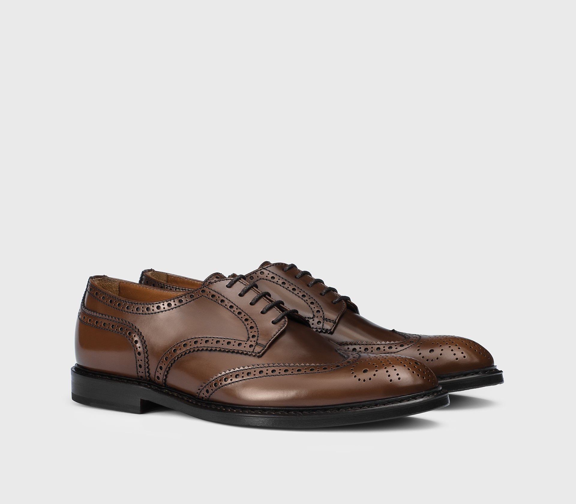 Brown leather dovetail lace-up