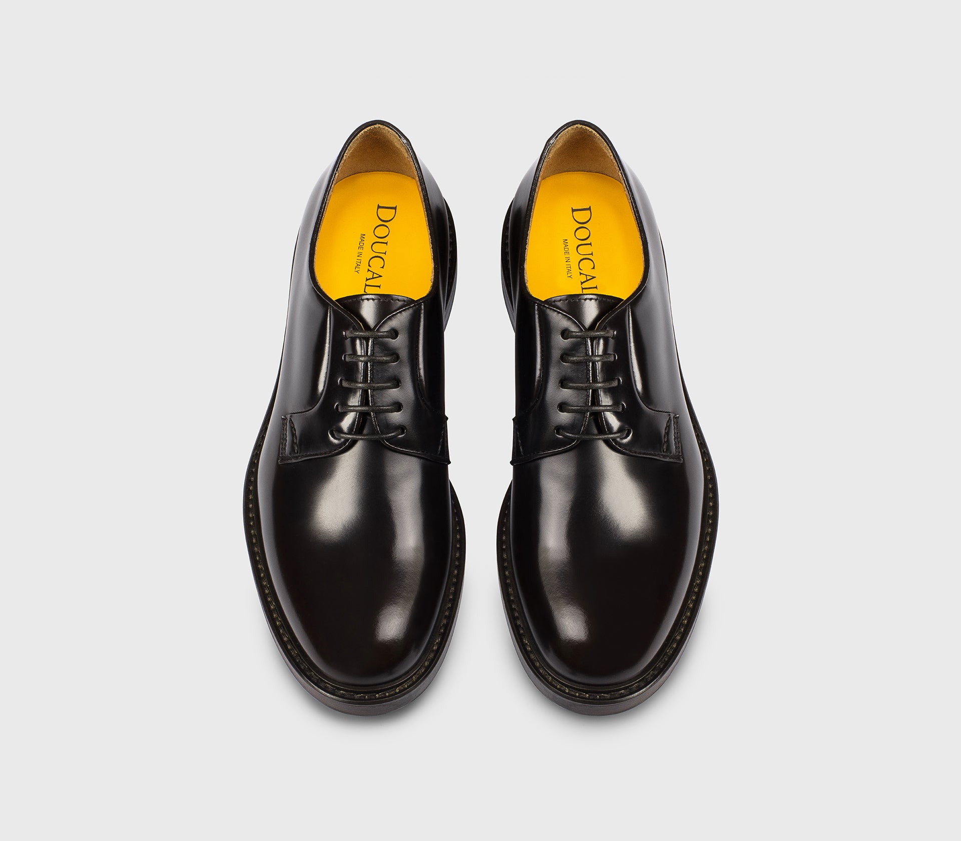 Chaussure à lacets en cuir brun ébène