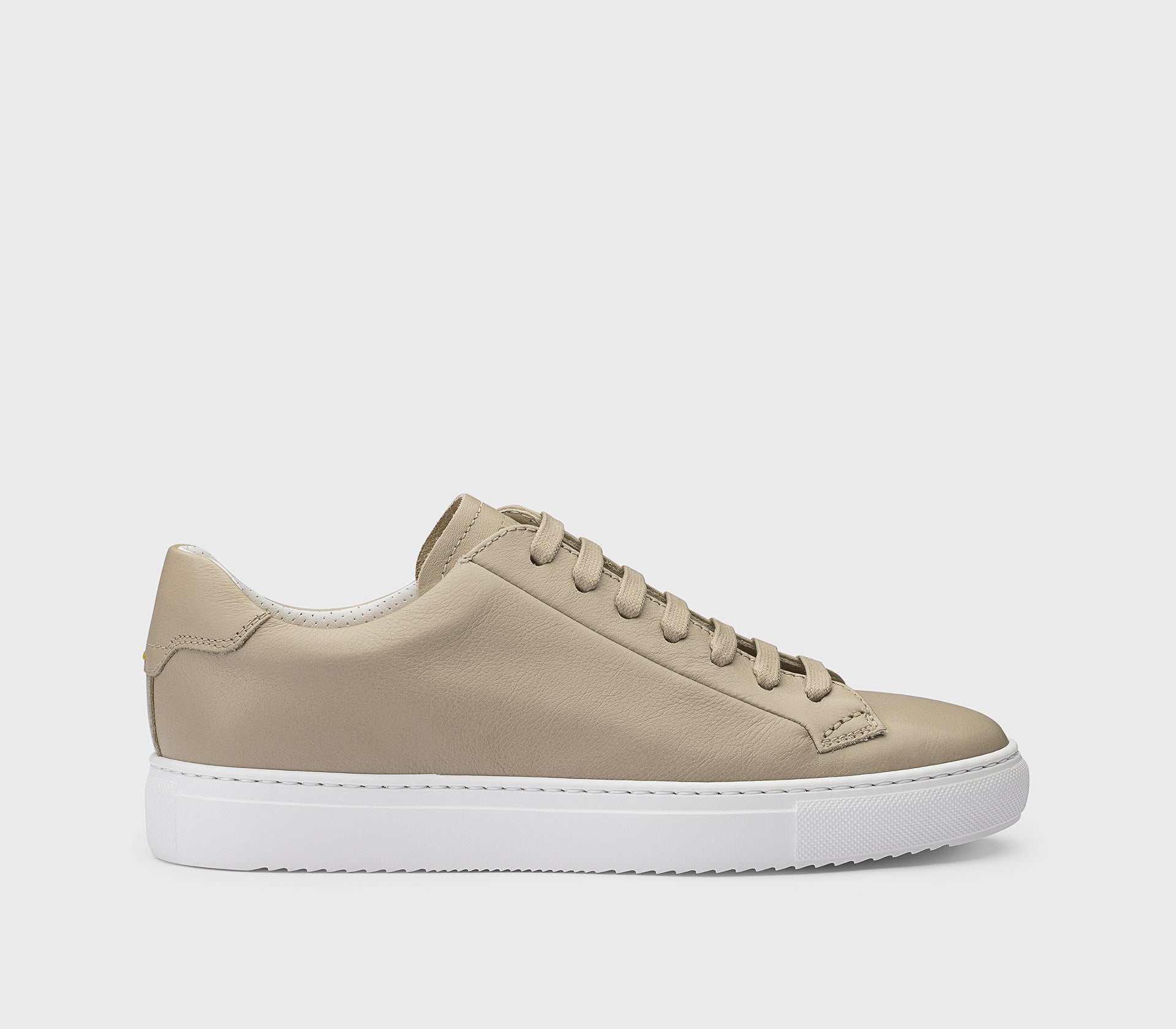 Model Sneakers Doucal's Sneakers Cream-coloured Leather Sneaker
