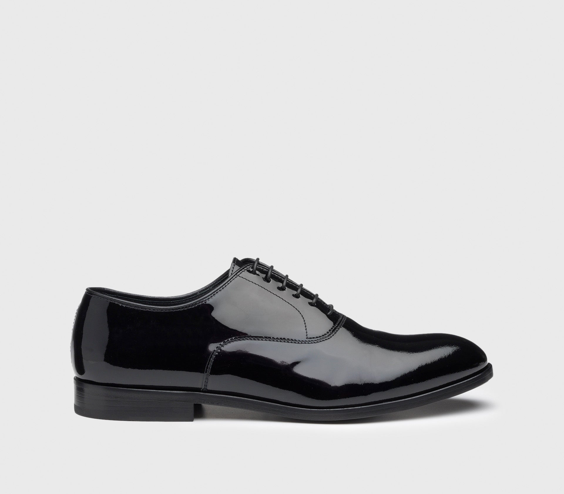 Stringate da uomo in vernice | nero - Doucal's