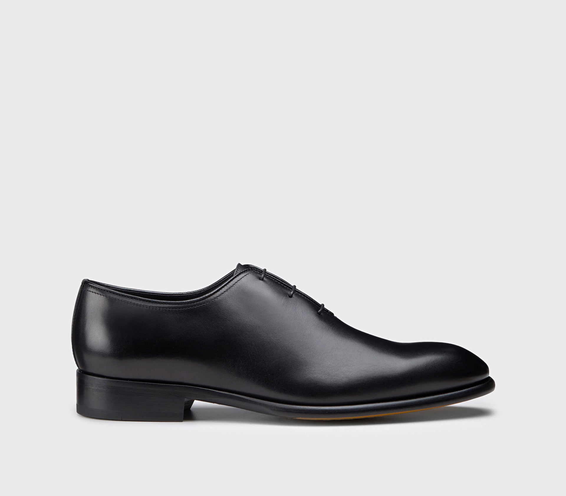 Chaussures à lacets pour homme en cuir noir Doucal's
