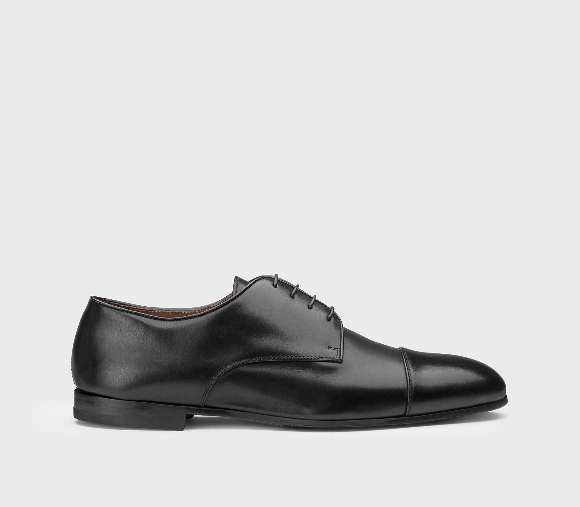 Men’s leather lace-up | black - Doucal’s