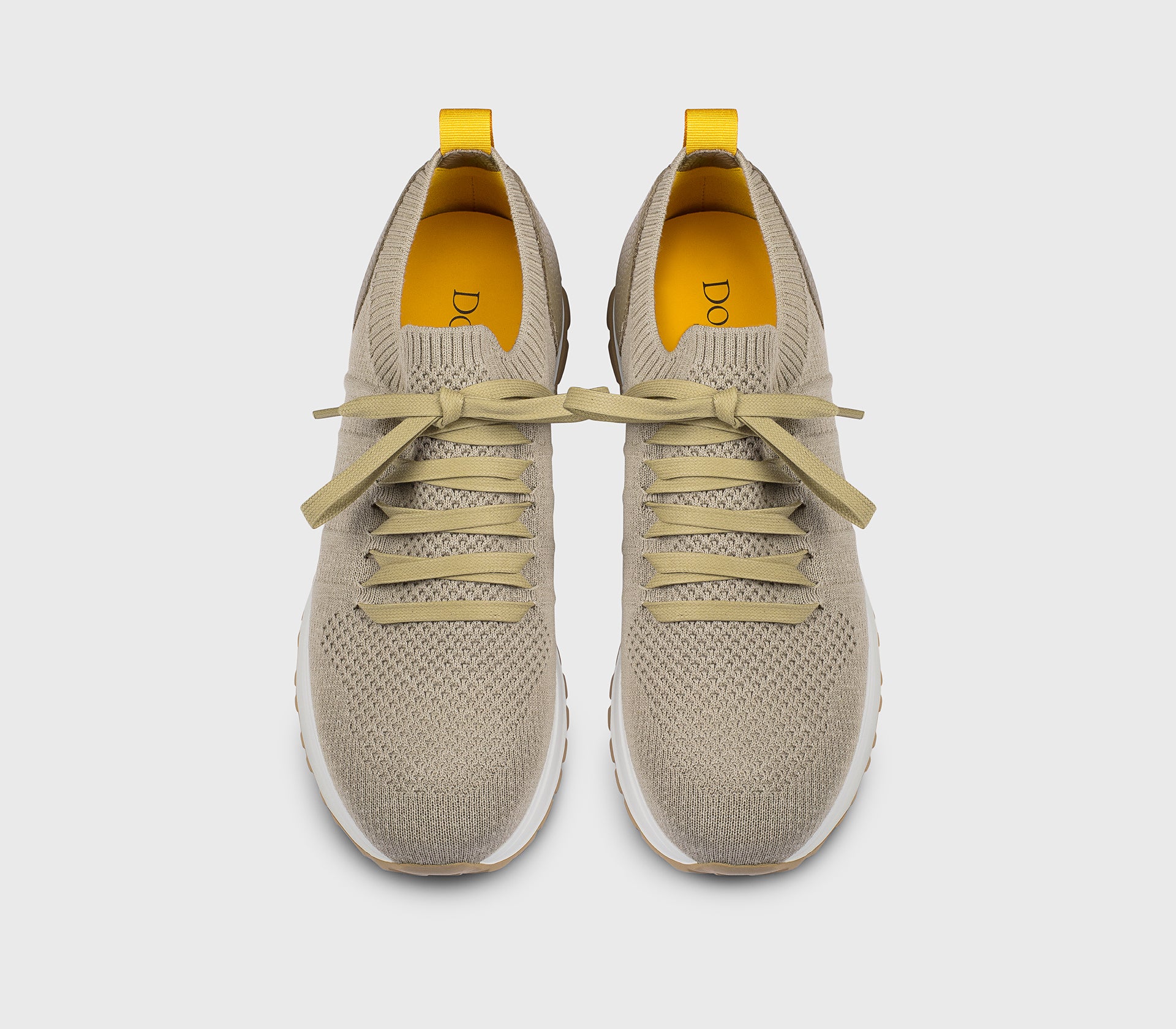 Sneaker aus technischem Gewebe und Leder in Taupe- und Kreidetönen