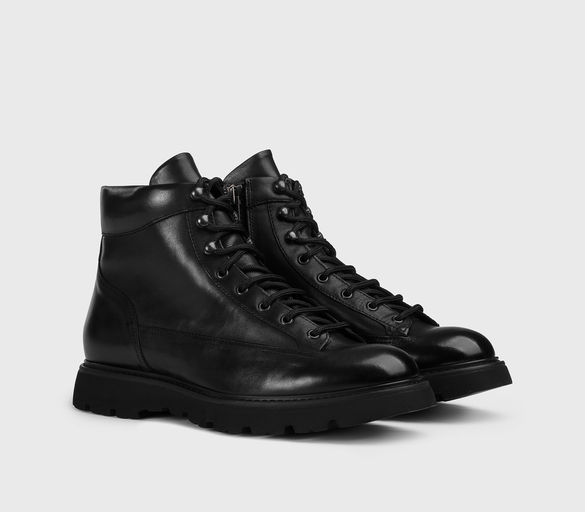 Bottine à lacets en cuir noir