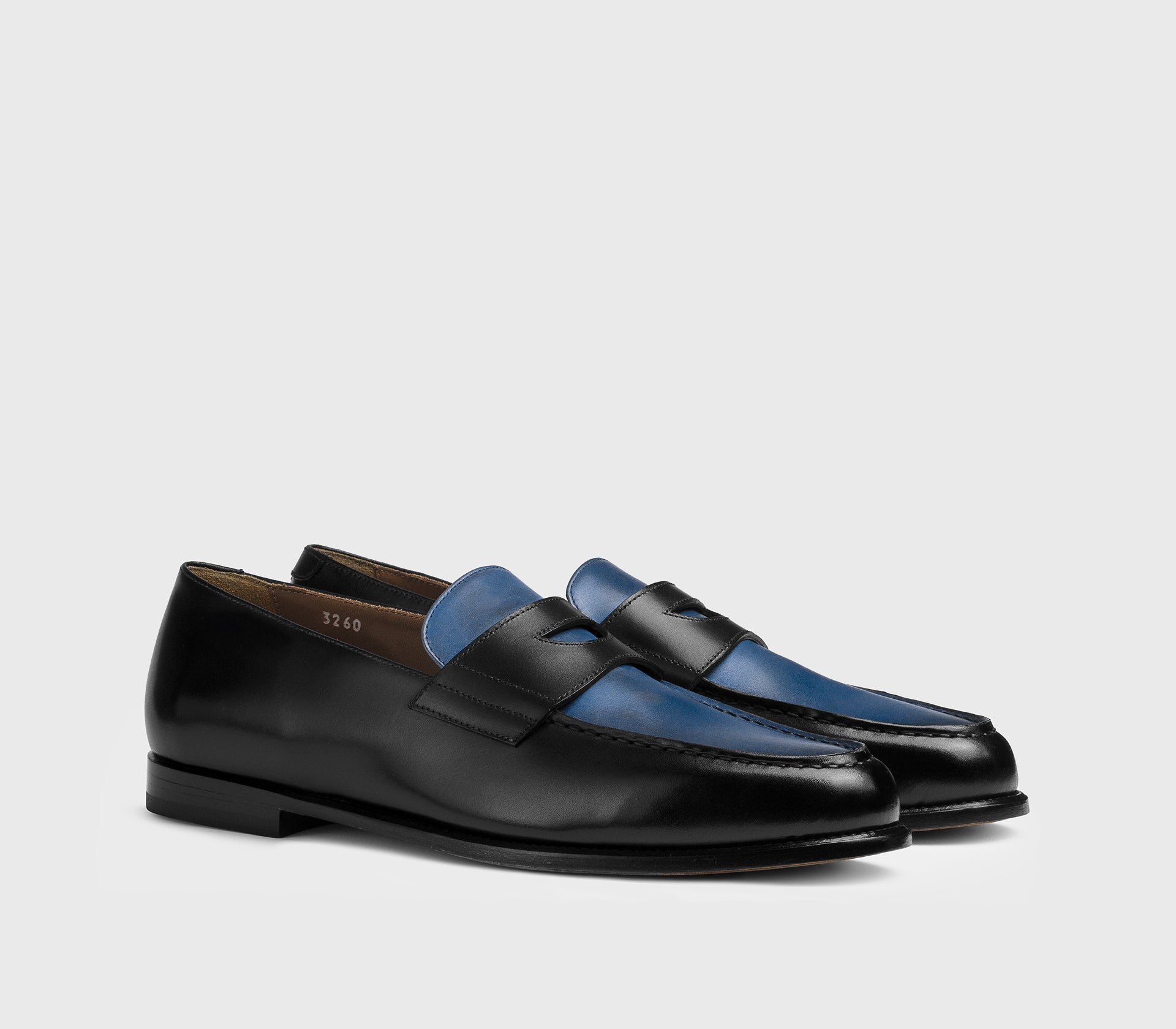 DU3260MARIPF326NN02 - Mocassino "Mario 50" in pelle bicolore nero e azzurro