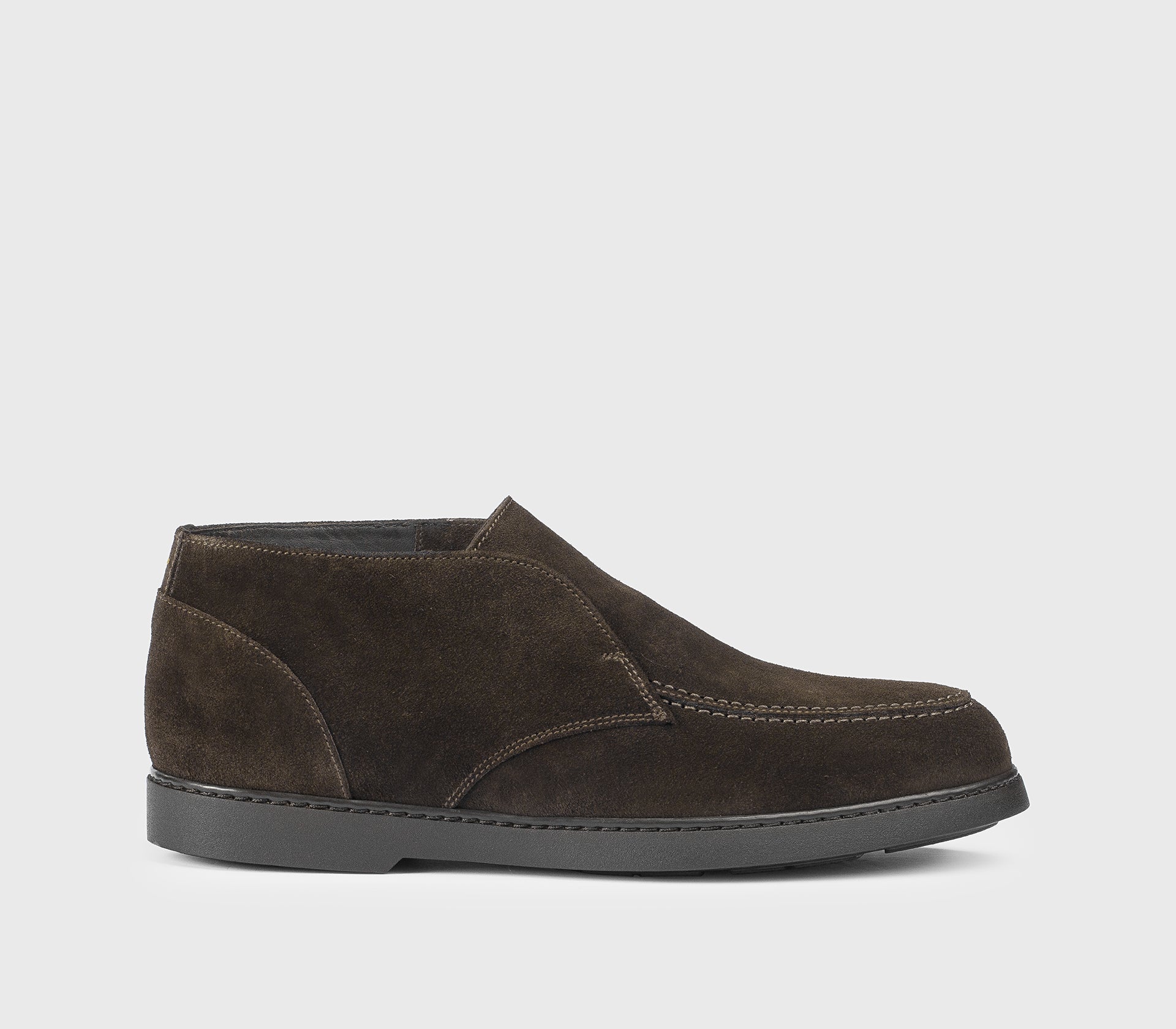 No-lace desert boot in brown