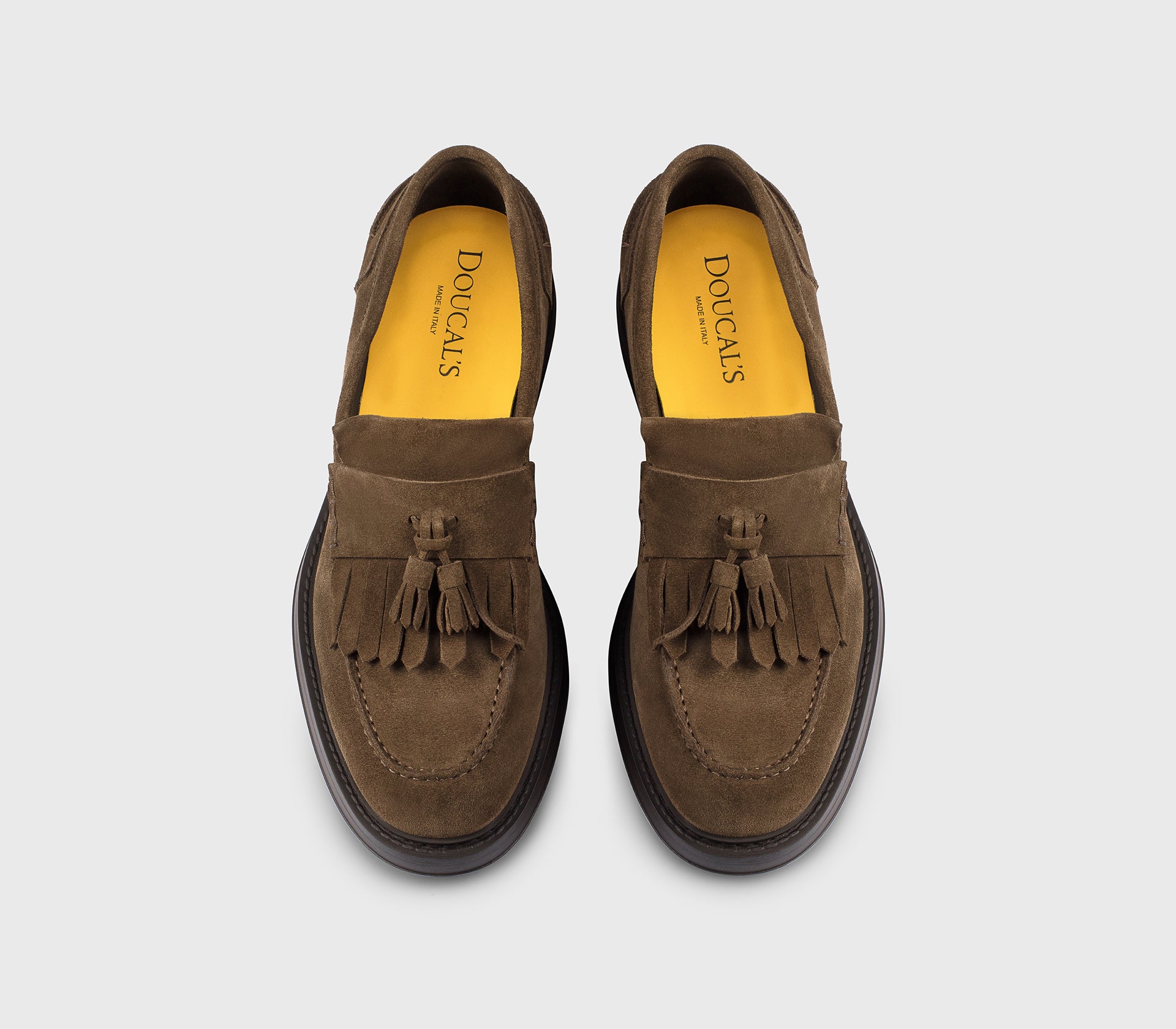 Havana-coloured suede loafer with tassels and fringe