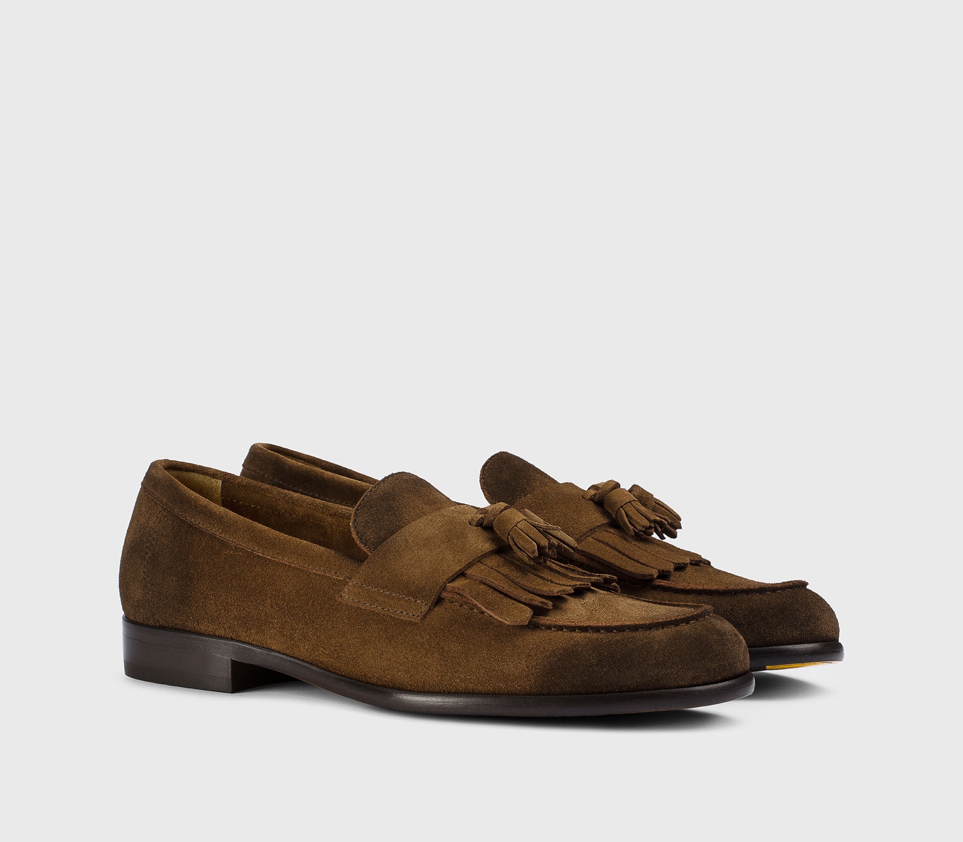 “Snuff” brown suede loafer with tassels and fringe