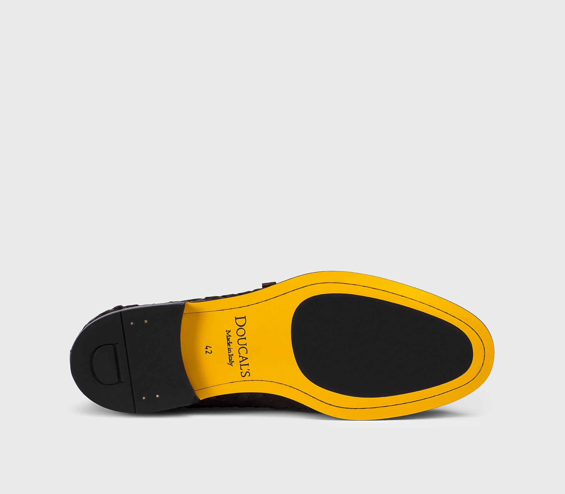 Mocassin à double boucle en cuir tressé de couleur marron cuir