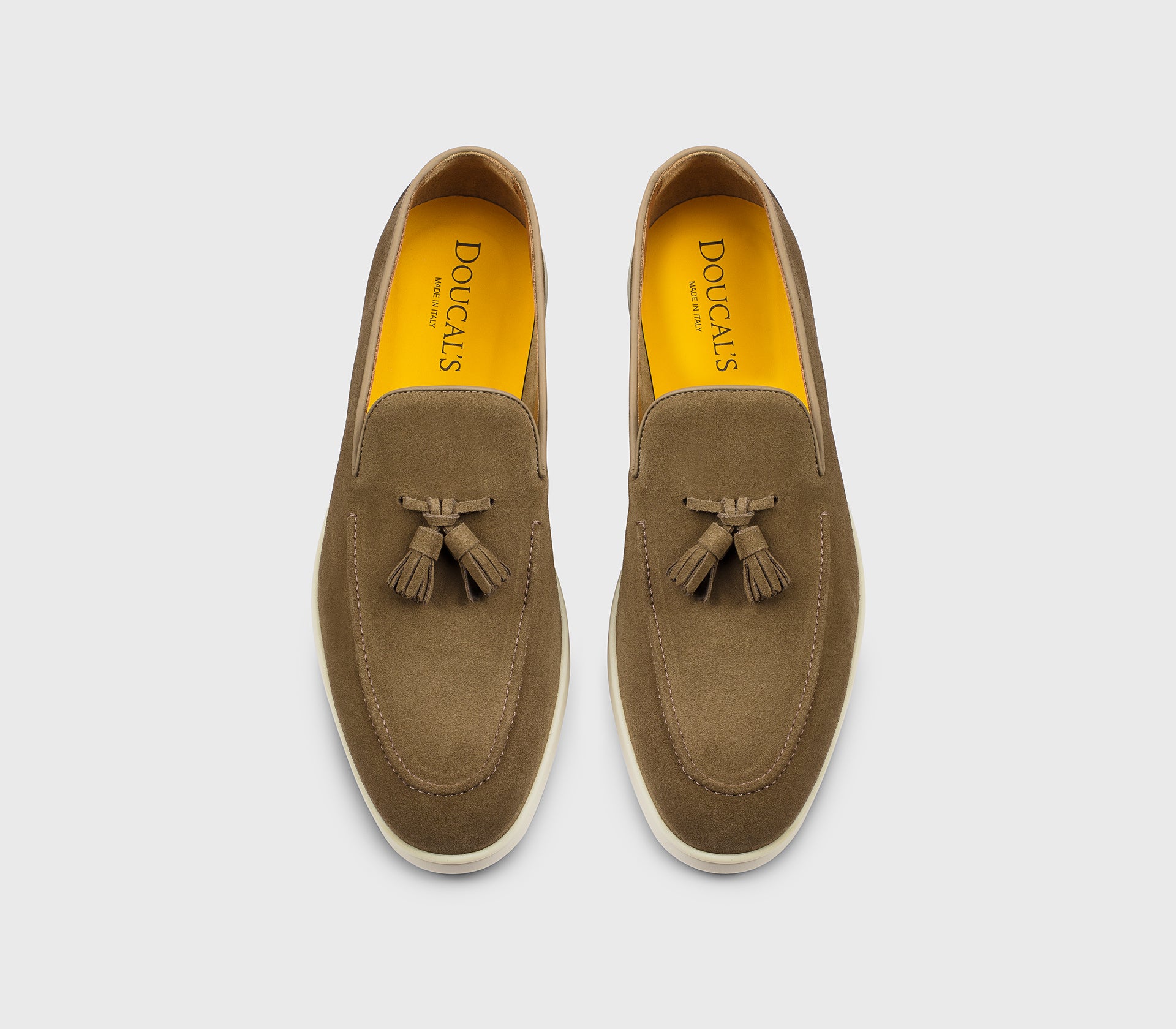 Moss-coloured loafer with tassels