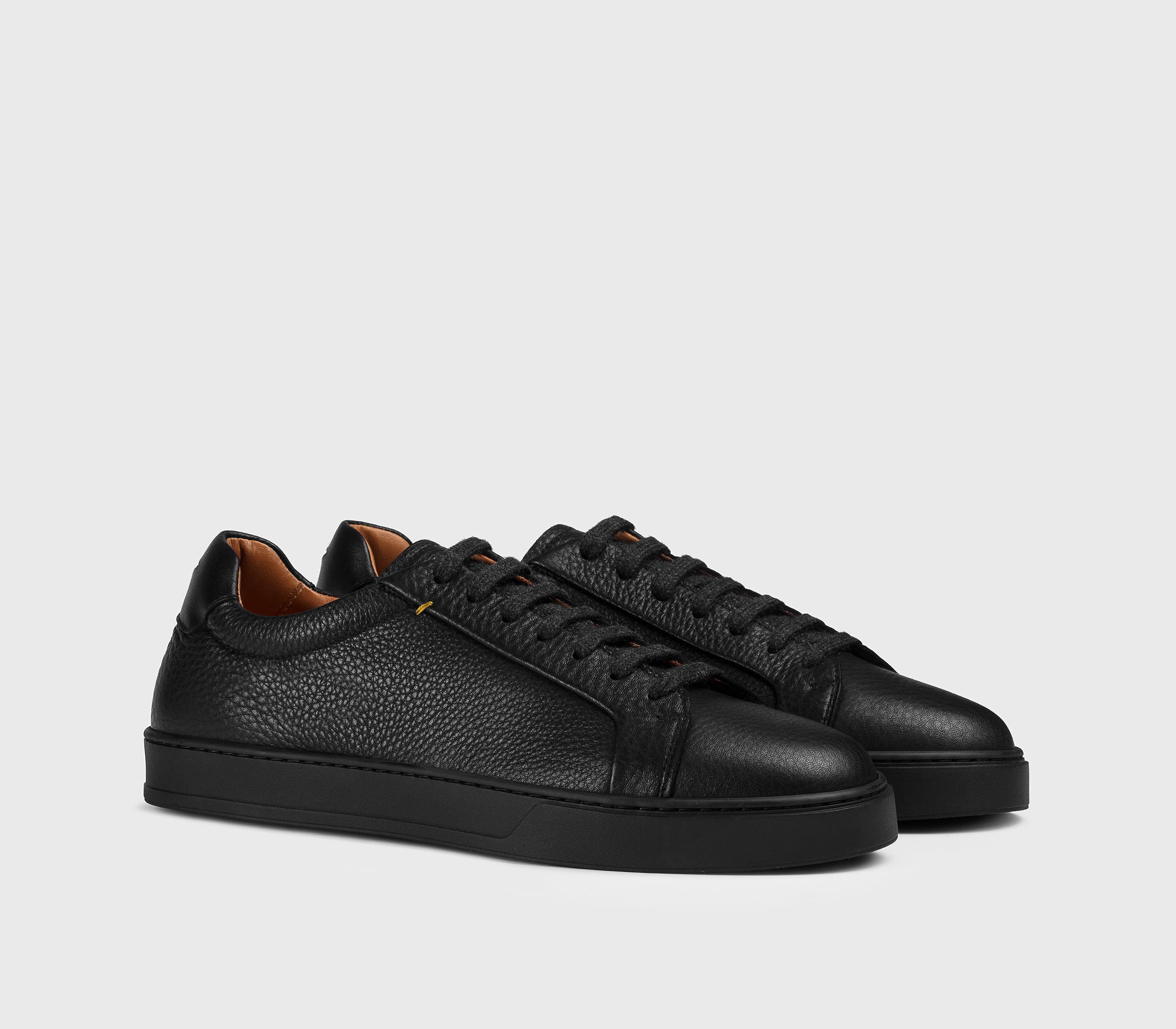 DU3483SPENPF797NN00 - Sneaker in pelle bottalata nera