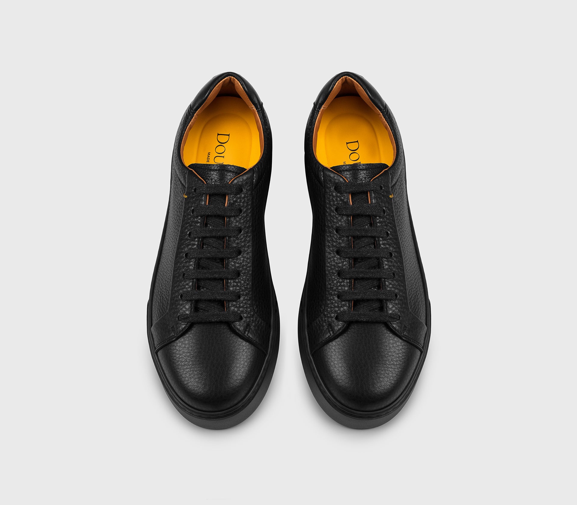 DU3483SPENPF797NN00 - Sneaker in pelle bottalata nera