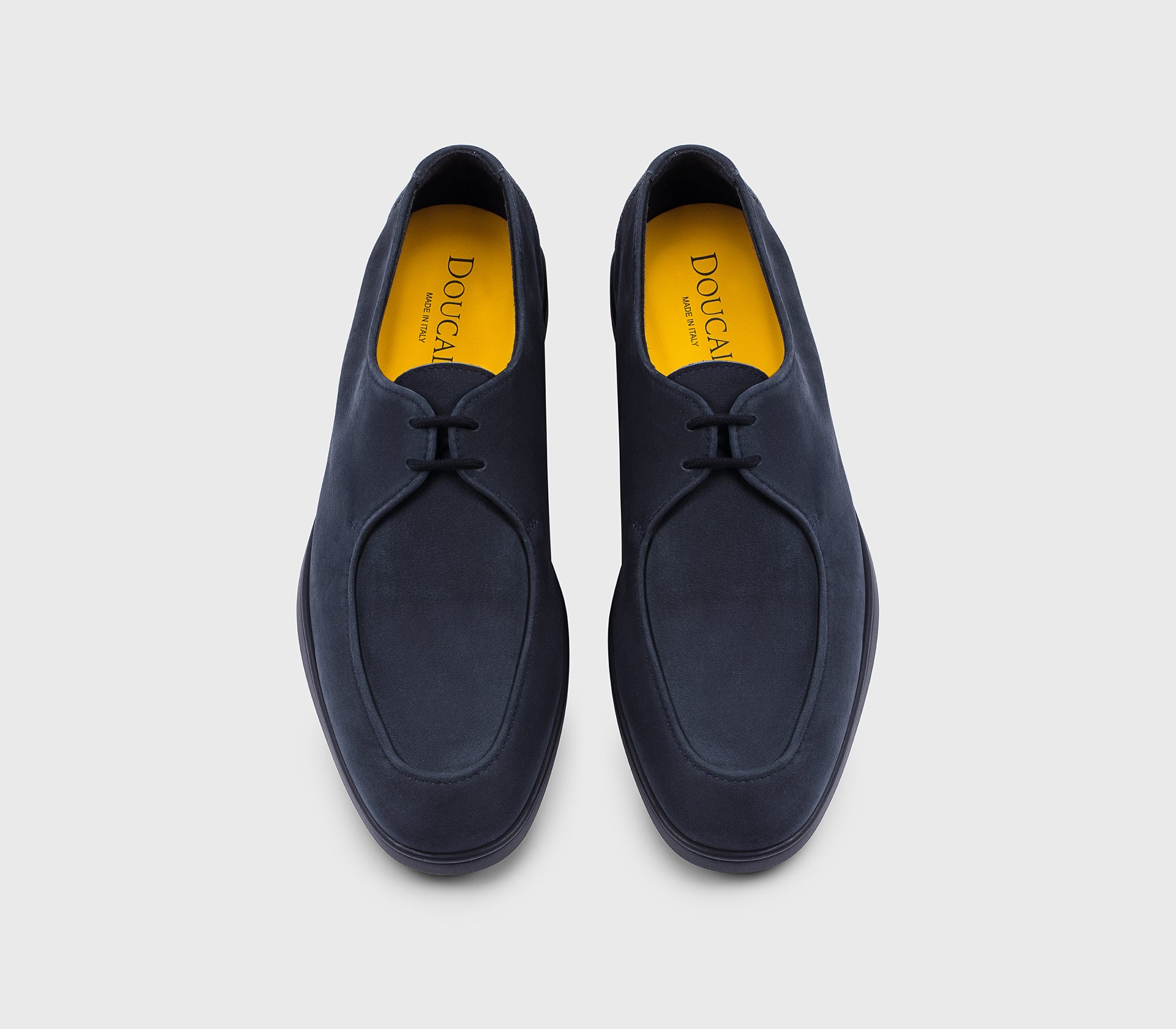 Zwei-Loch-Schnürschuh aus blauem Veloursleder