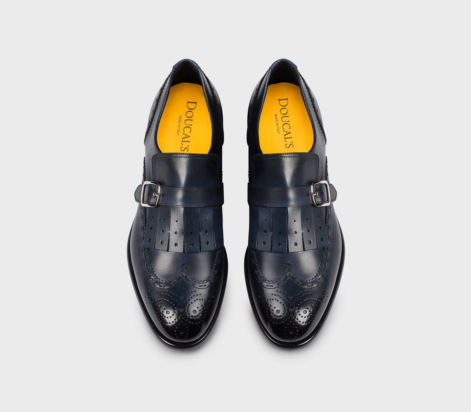 Blue leather single-buckle shoe with fringing