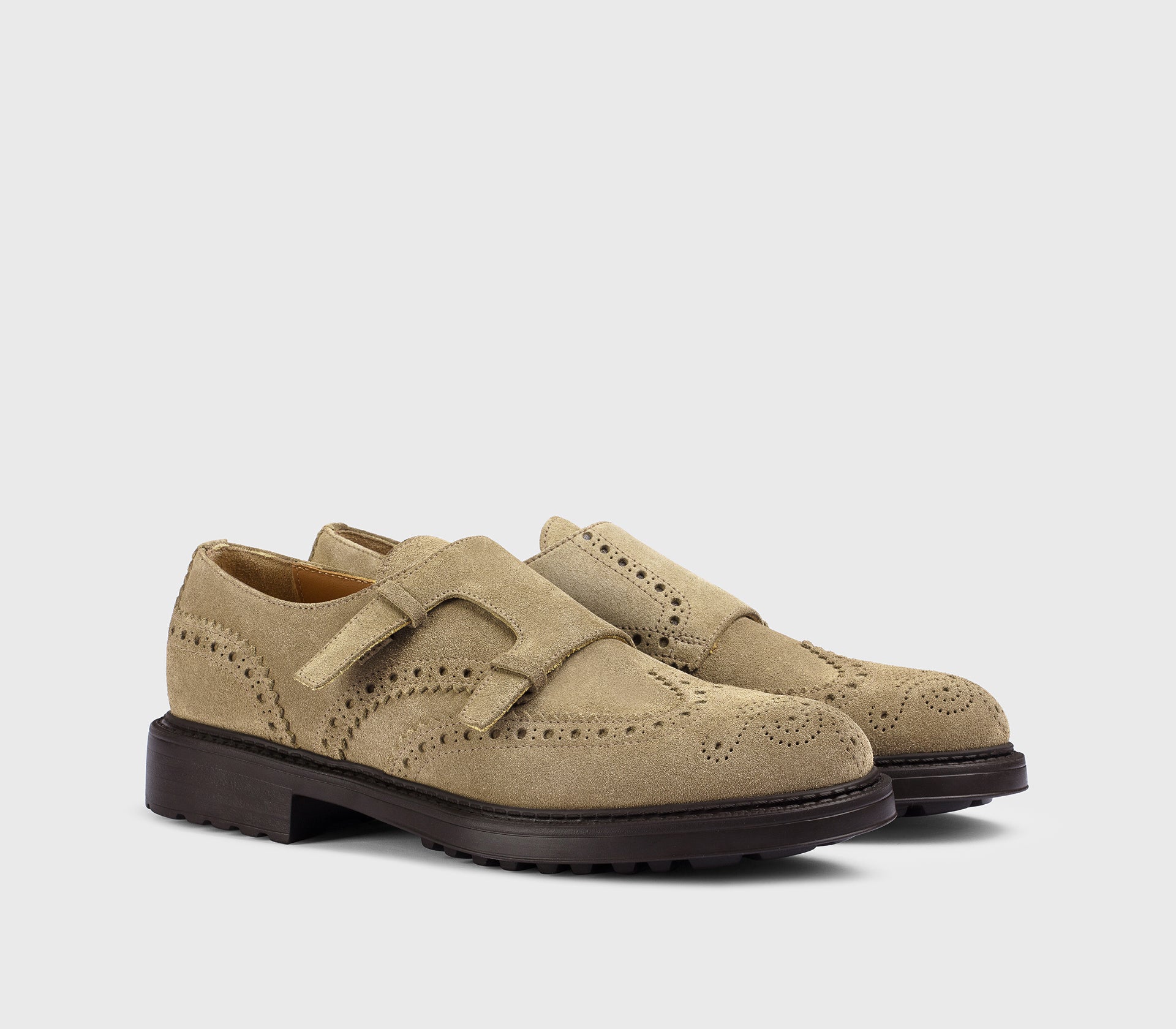 Cocoa-coloured suede double-buckle shoe with “loop” detail