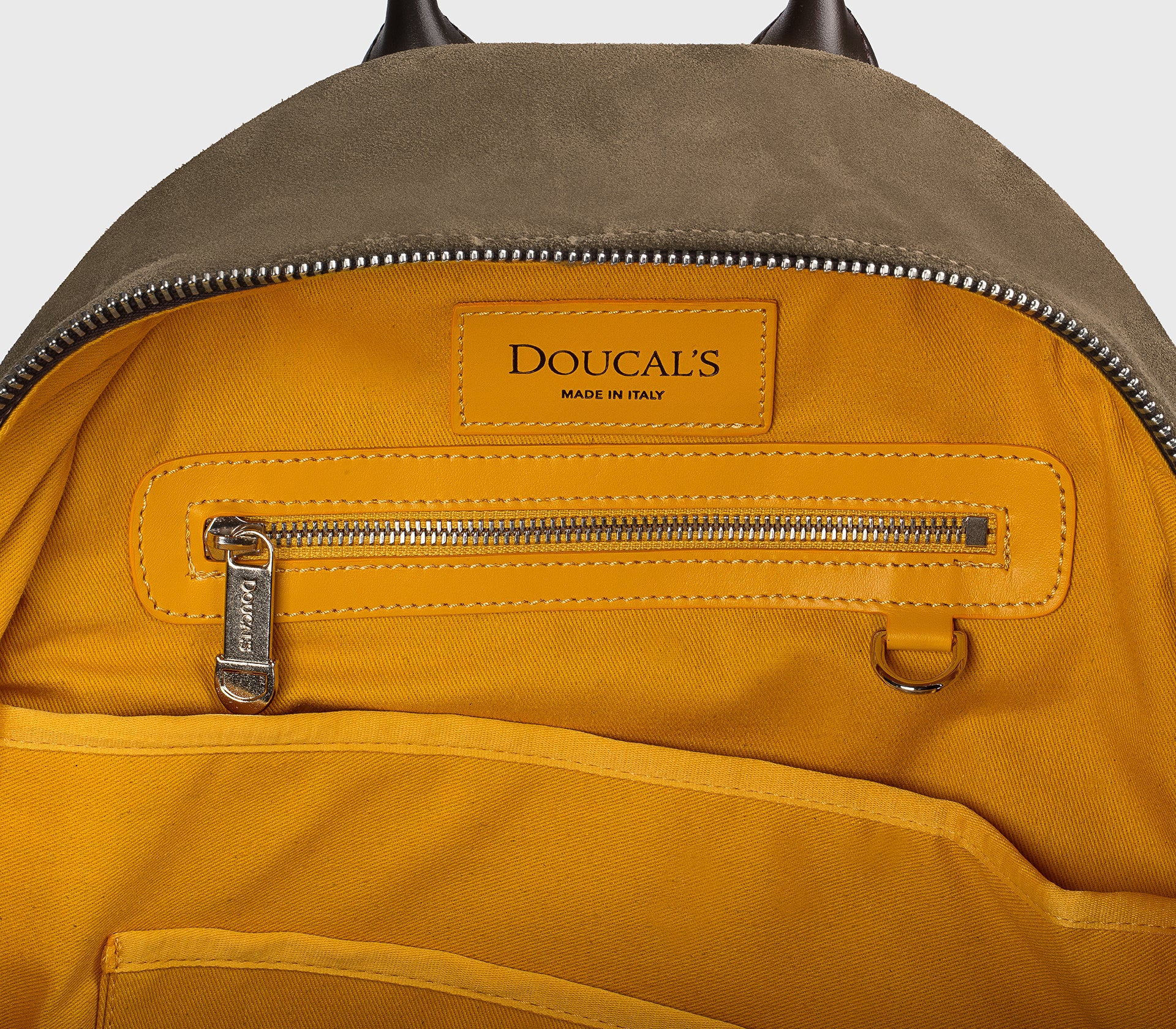 Rucksack aus kakaobraunem Leder und Veloursleder