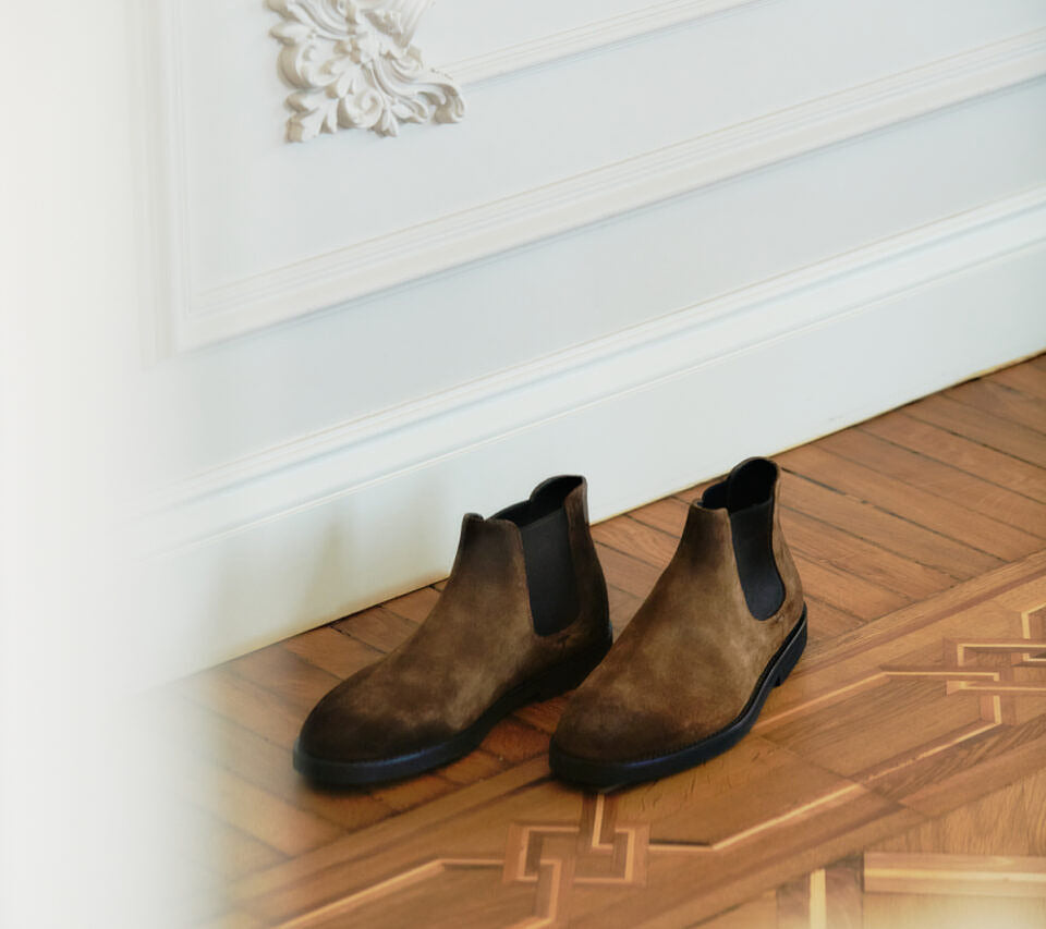 Light brown suede ankle boot