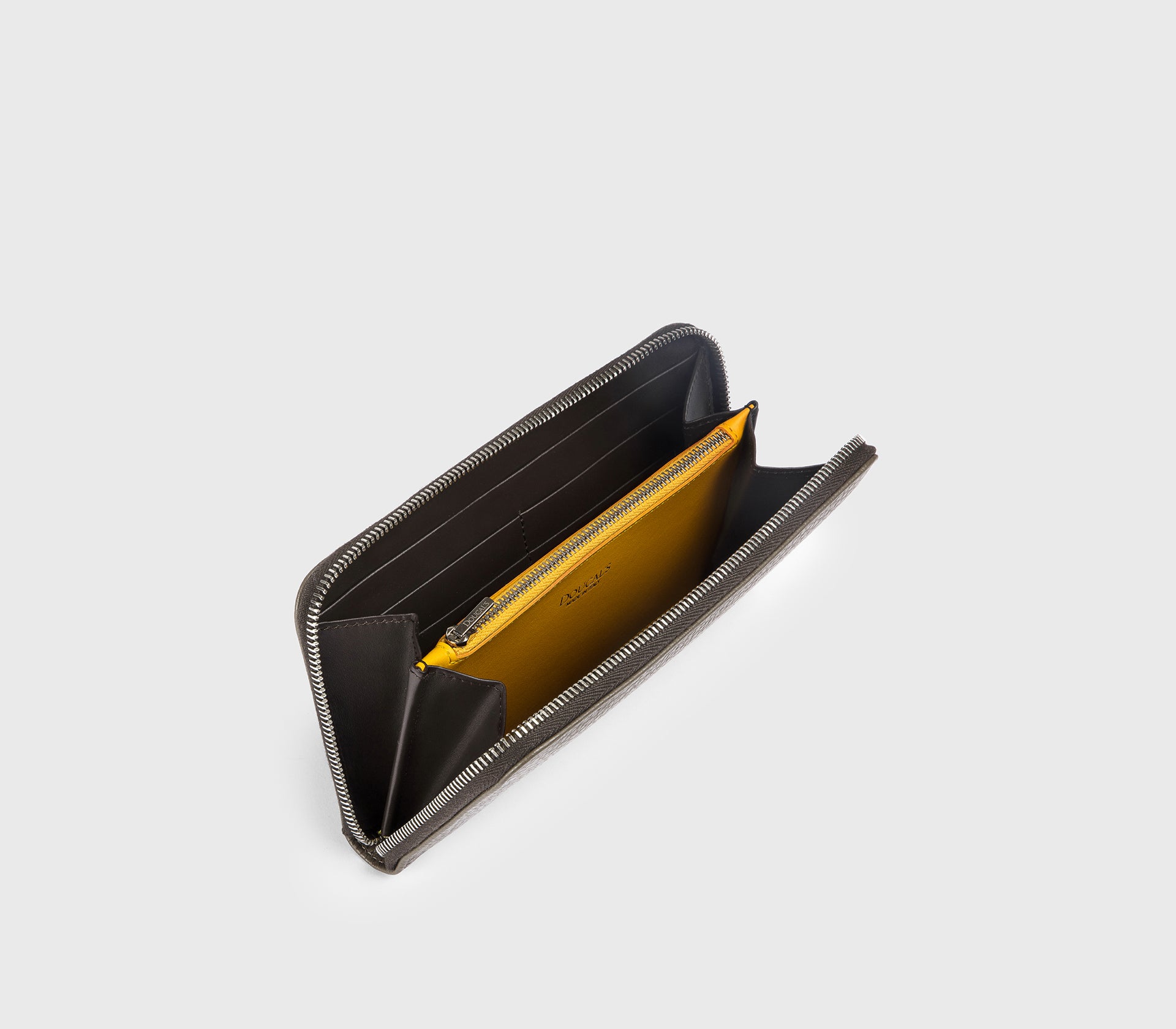 Mud tumbled leather continental wallet