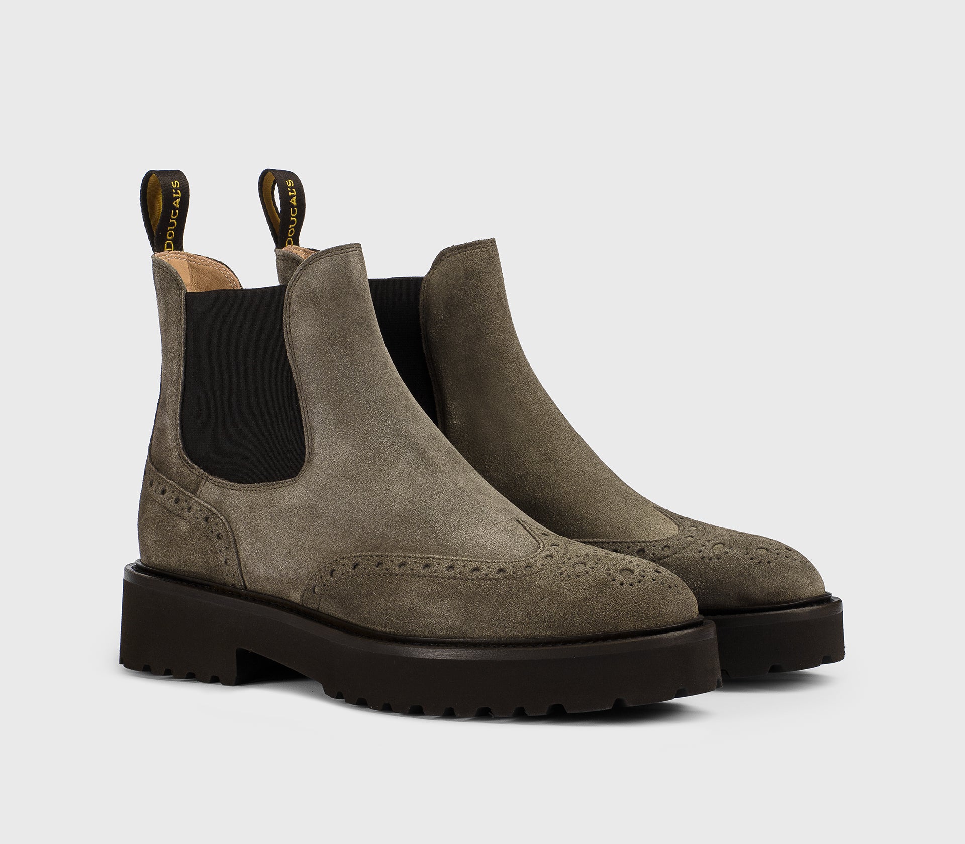 Light brown suede dovetail ankle boot