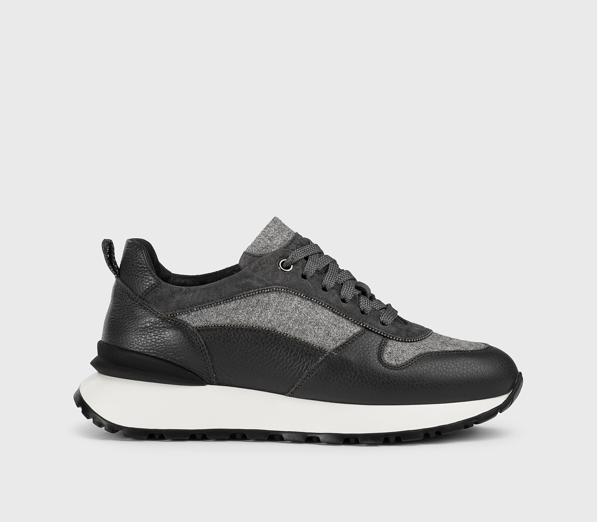 Sneakers en cuir et tissu gris