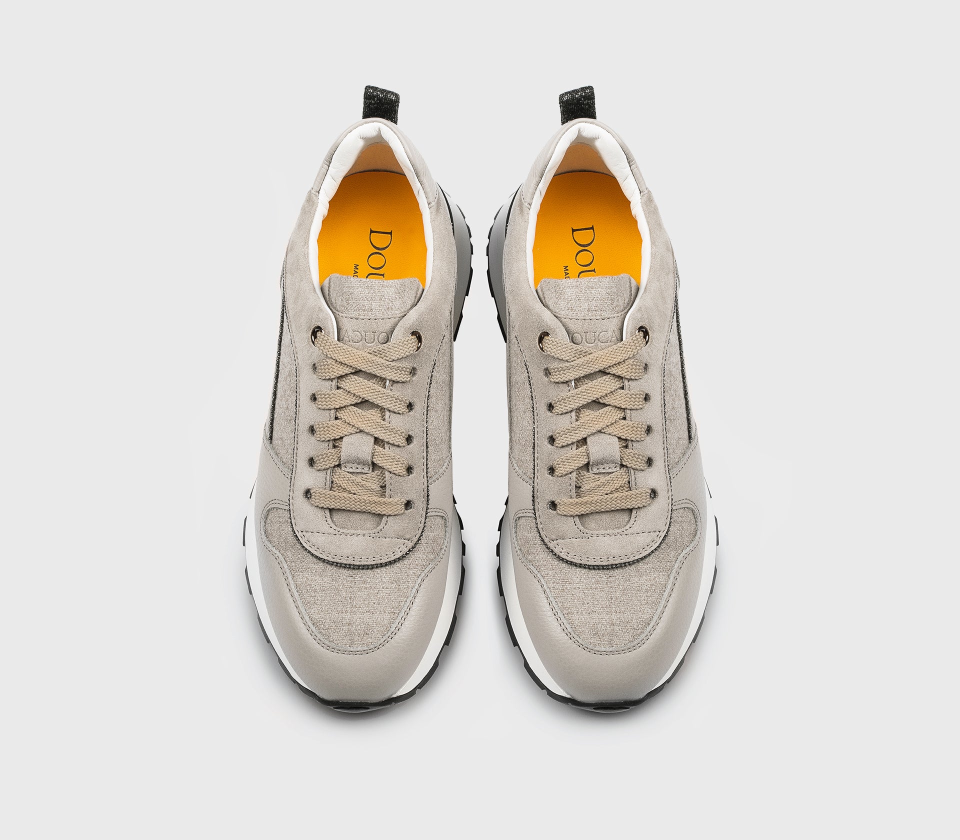 Sneakers en cuir et tissu sable