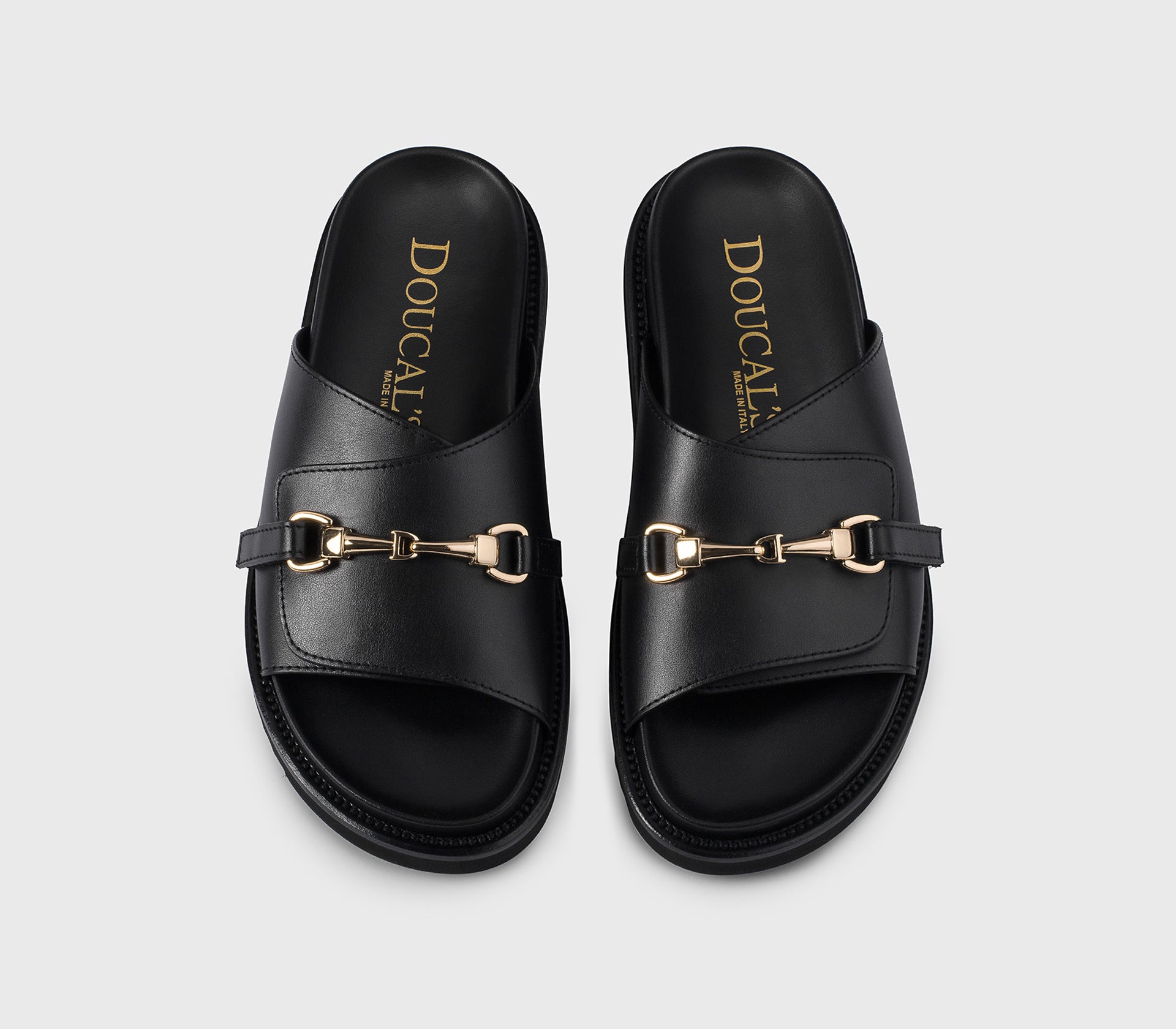 DD8716CASTUF073NN00 - Sandalo con morsetto in pelle nero