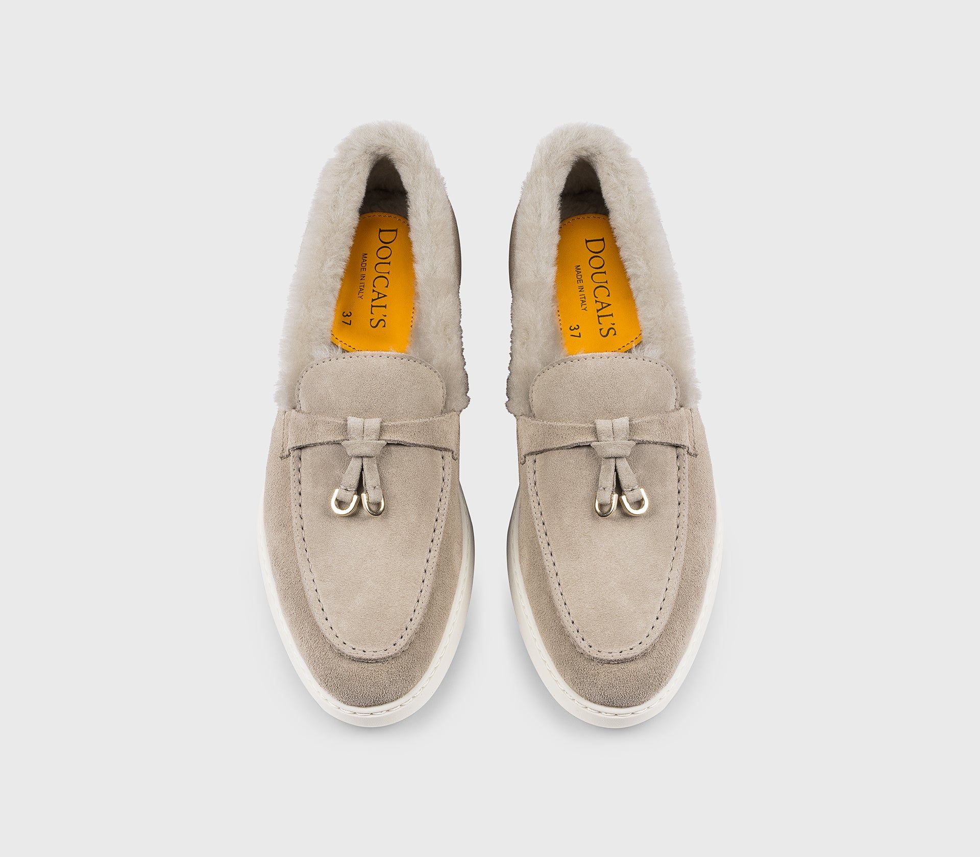 Sand-coloured suede and sheepskin loafer
