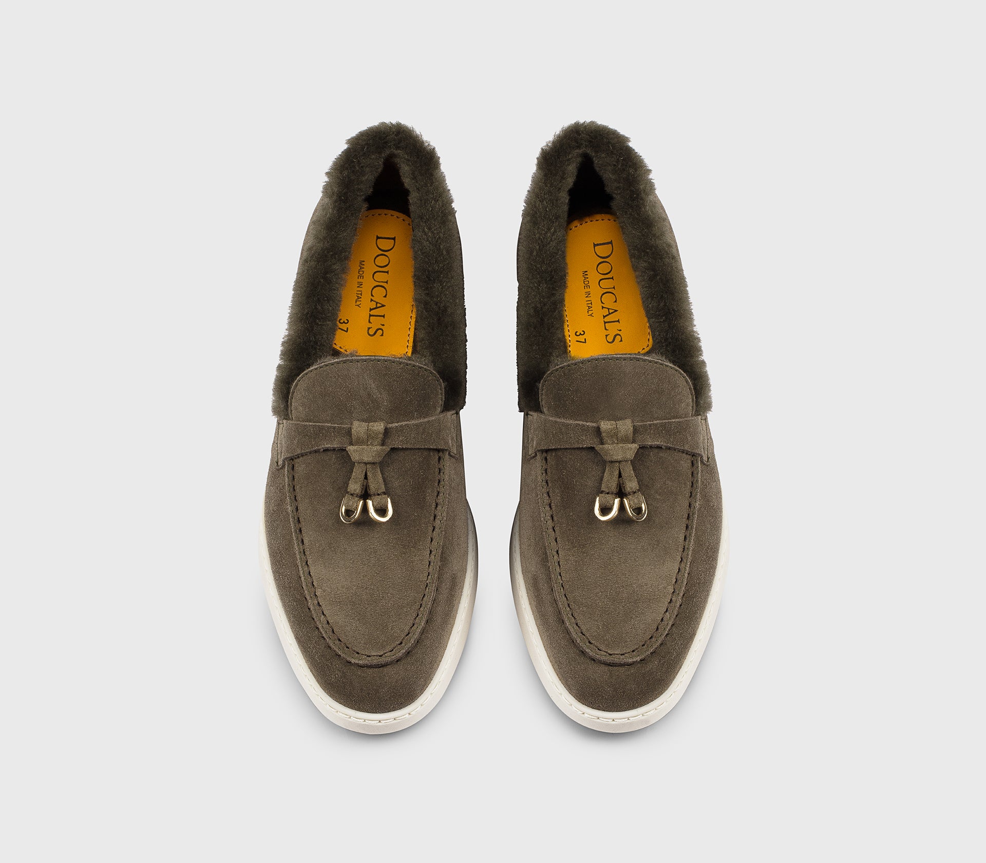 “Oregano” green suede and sheepskin loafer