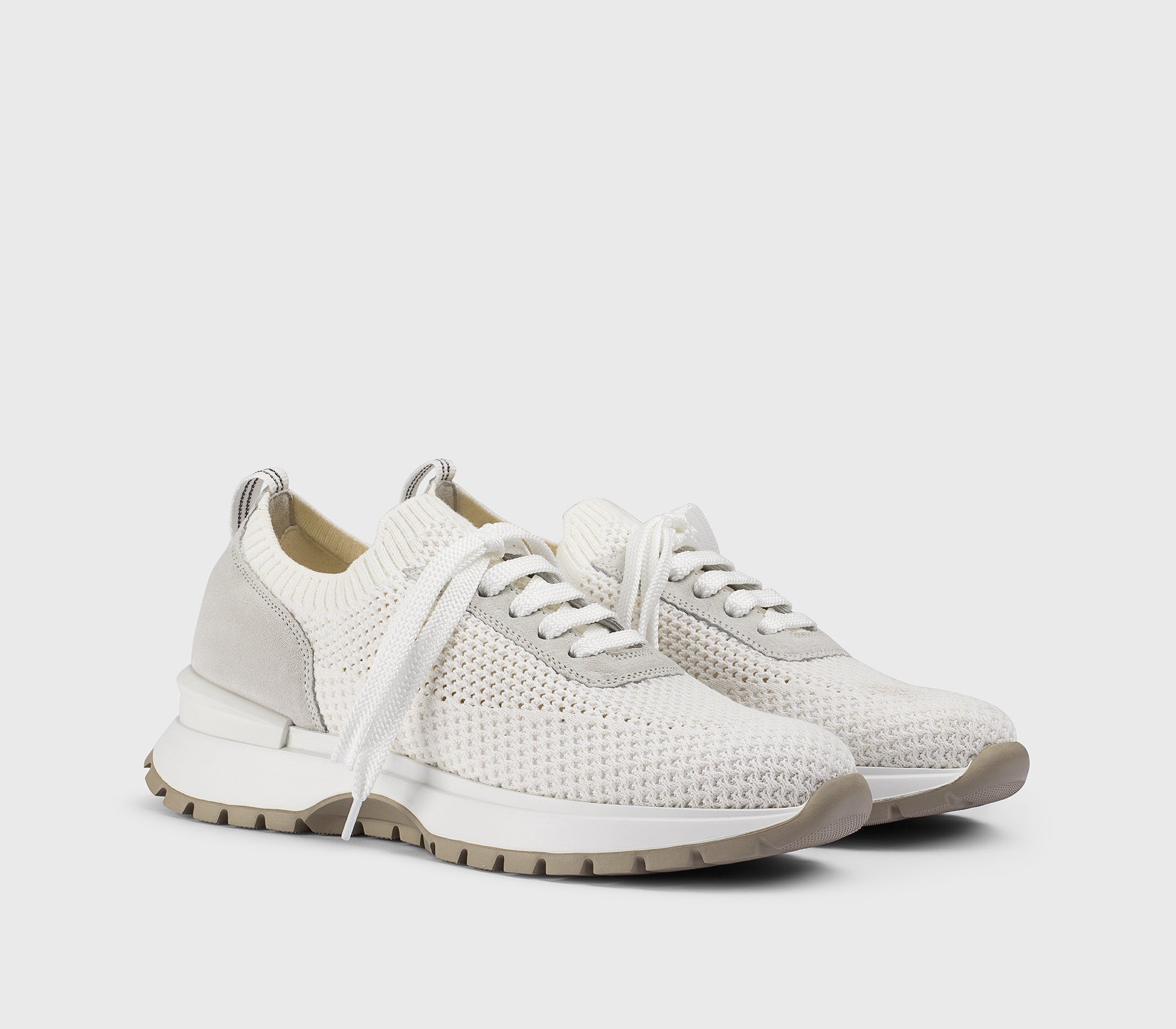 Кроссовки из технической ткани и замши, белые гессо