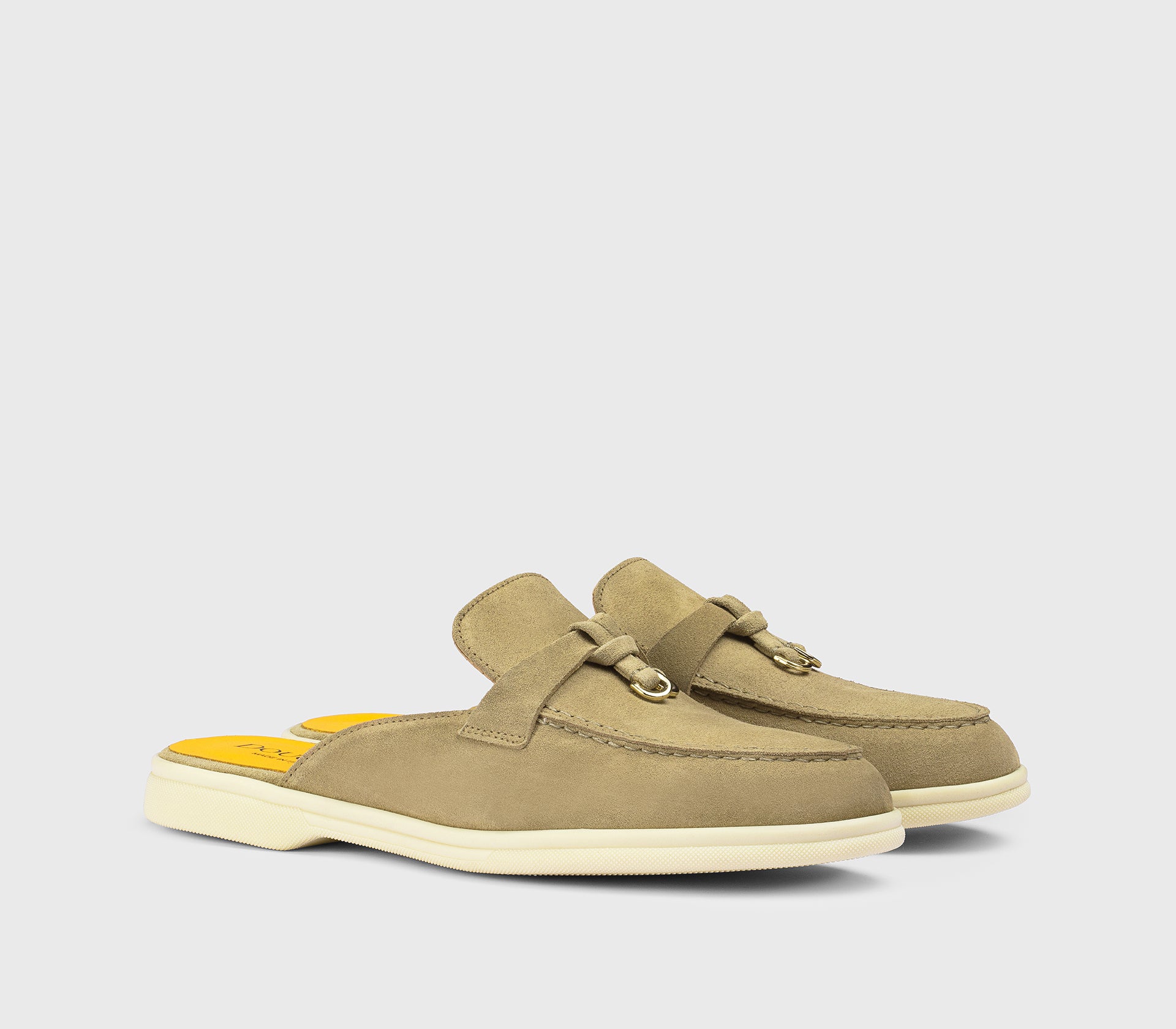 Camel-coloured suede mule