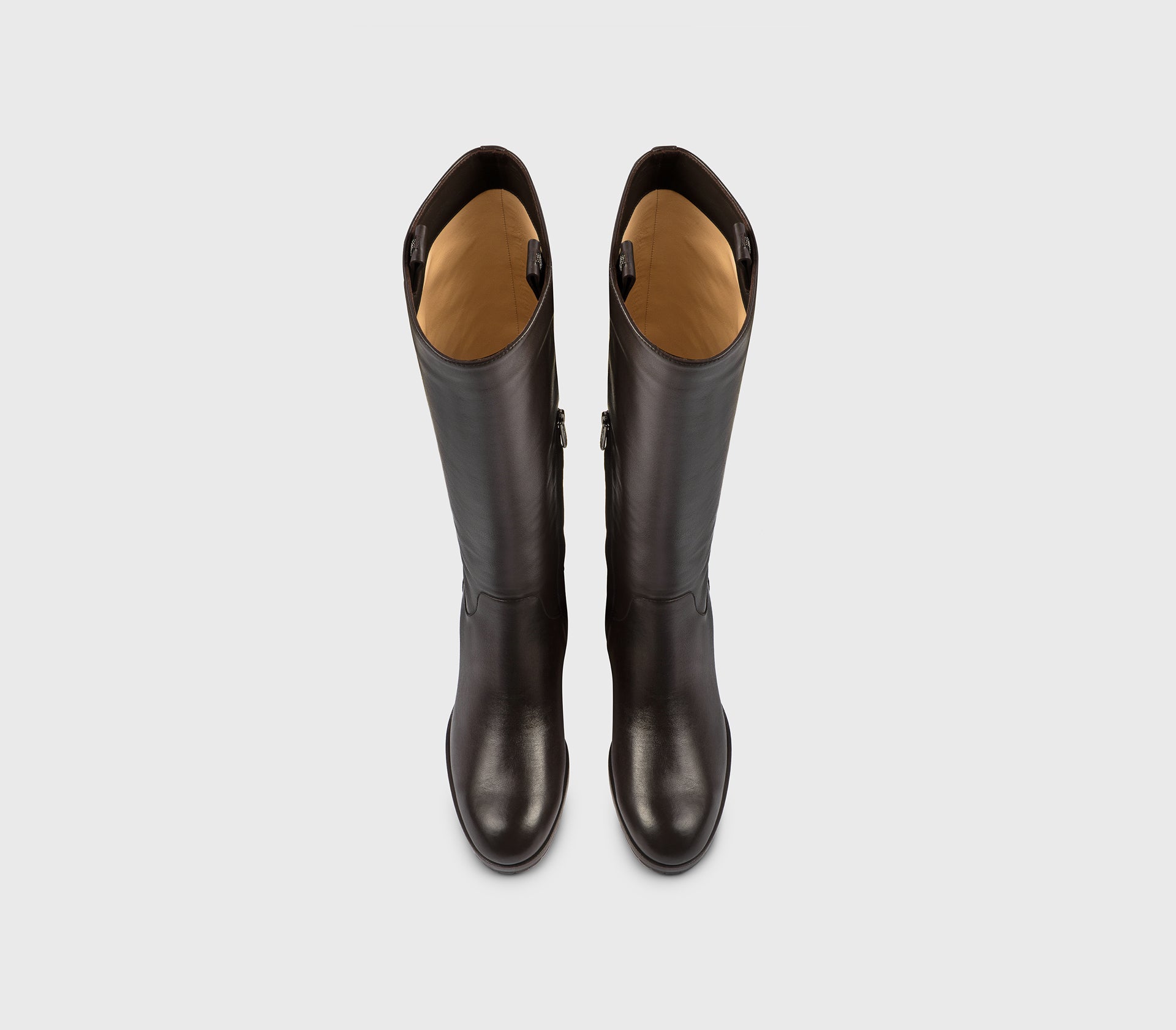 Stiefel mit Absatz aus mahagonifarbenem Leder