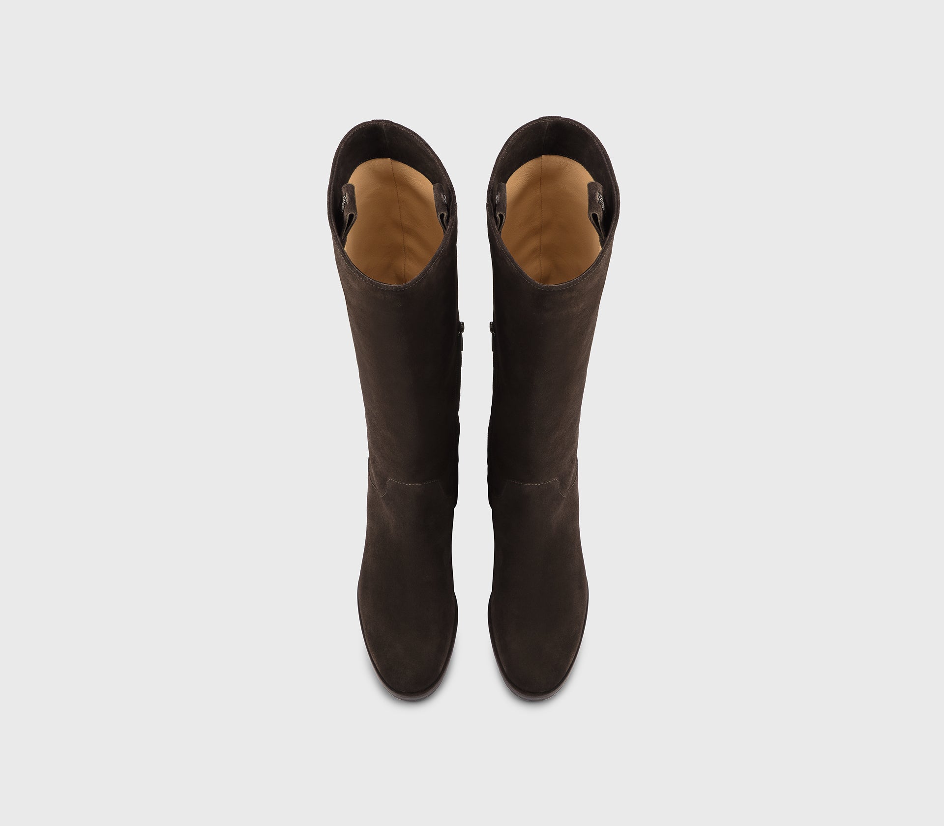 Mahogany-coloured suede heeled boot