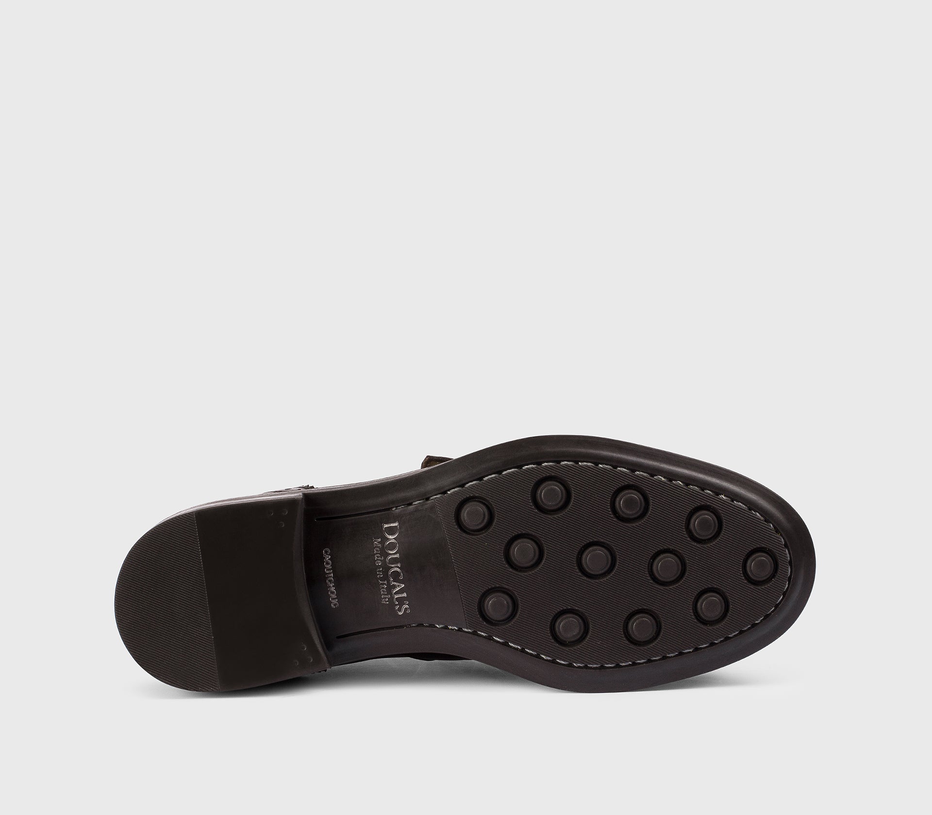 Schuh mit einer einzigen Schnalle und Fransen aus mahagonibraunem Leder