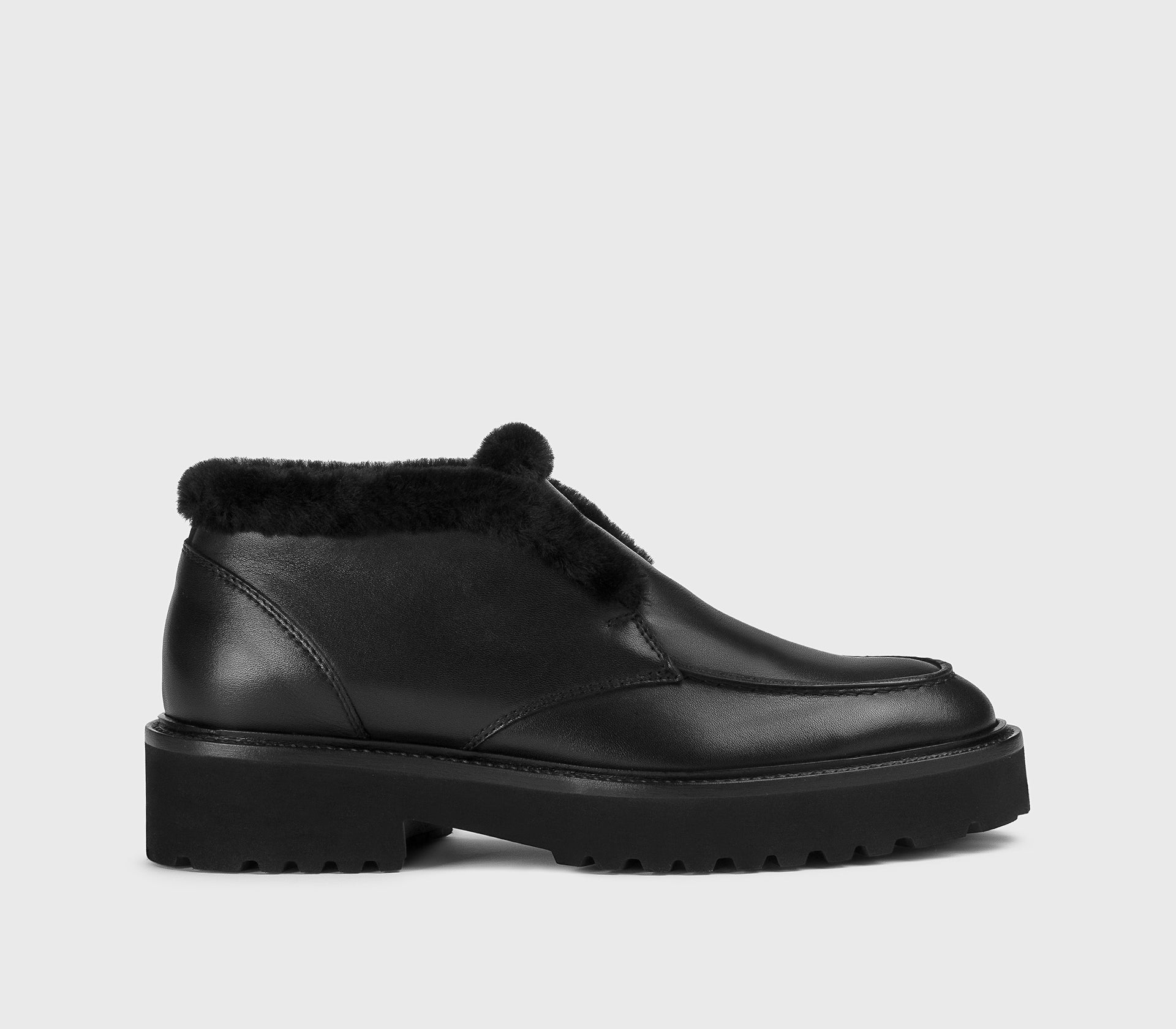 Black leather chukka ankle boot