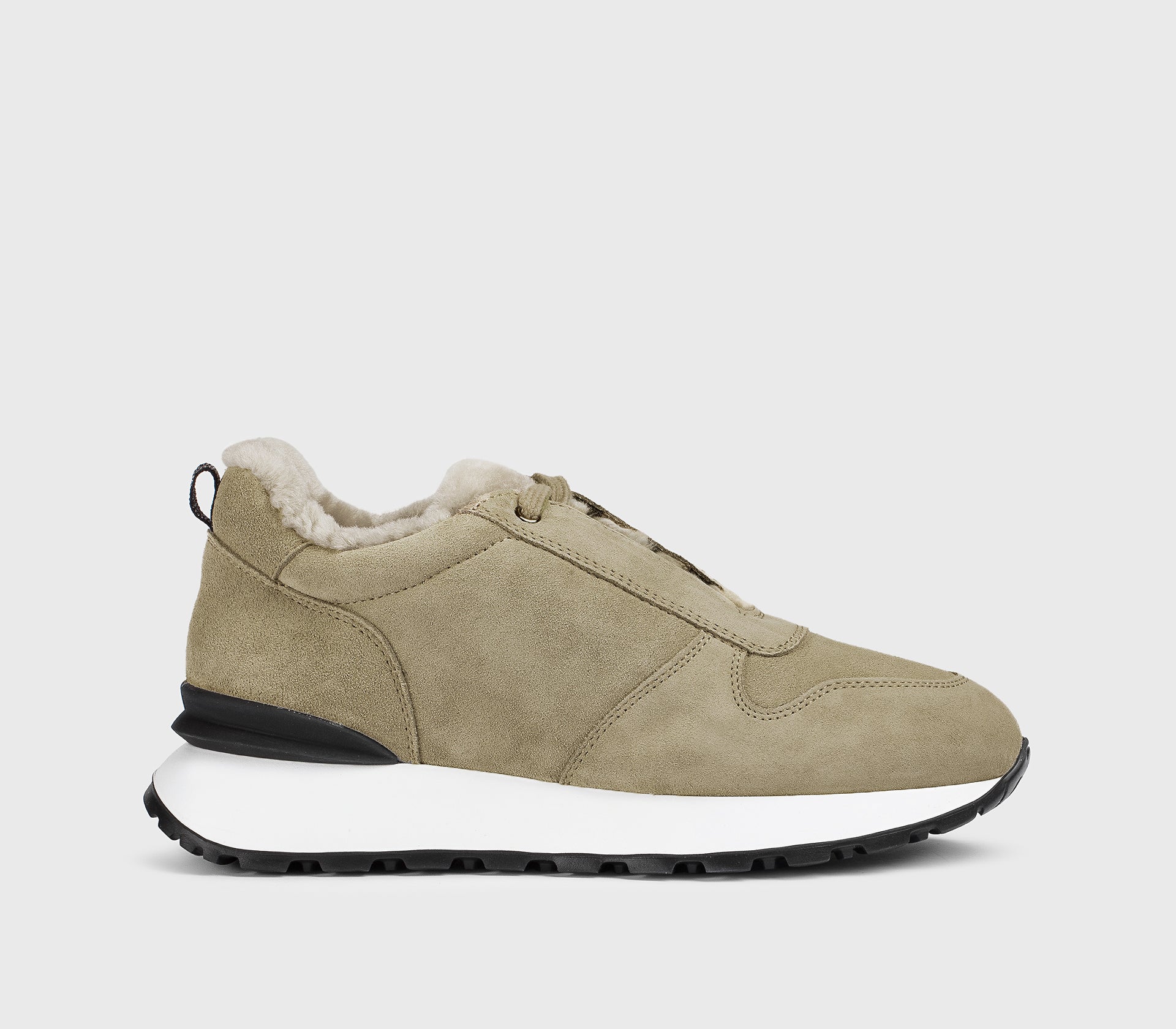 Sand-coloured suede sneaker